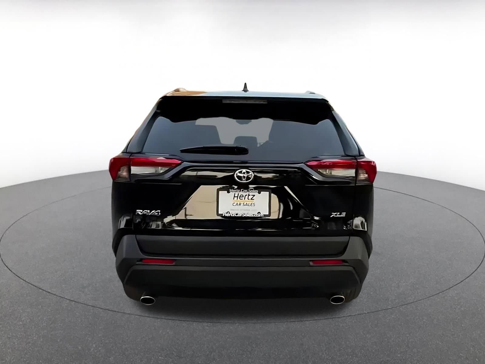 Thumbnail: 2025 Toyota RAV4 - 12