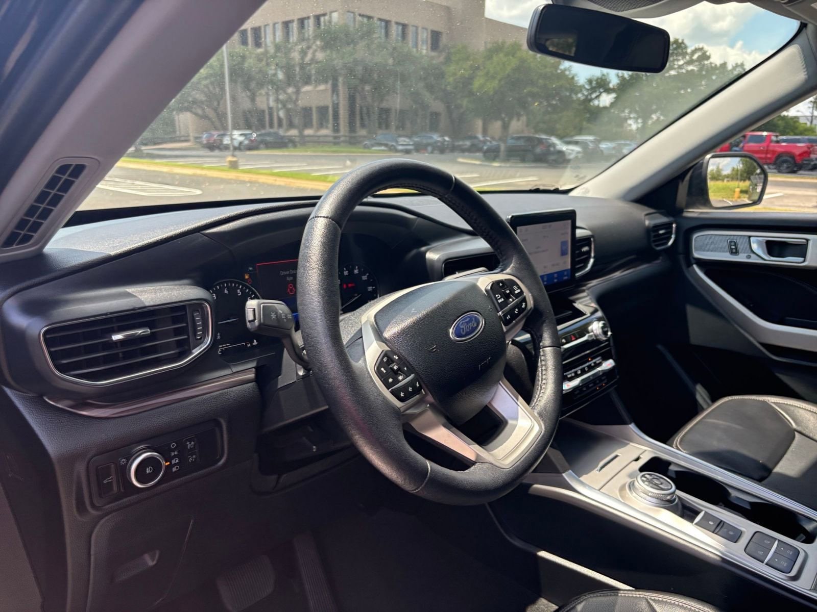 Thumbnail: 2024 Ford Explorer - 34