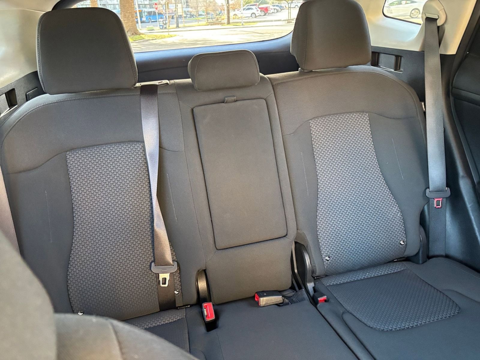 Thumbnail: 2025 Kia Sportage - 32