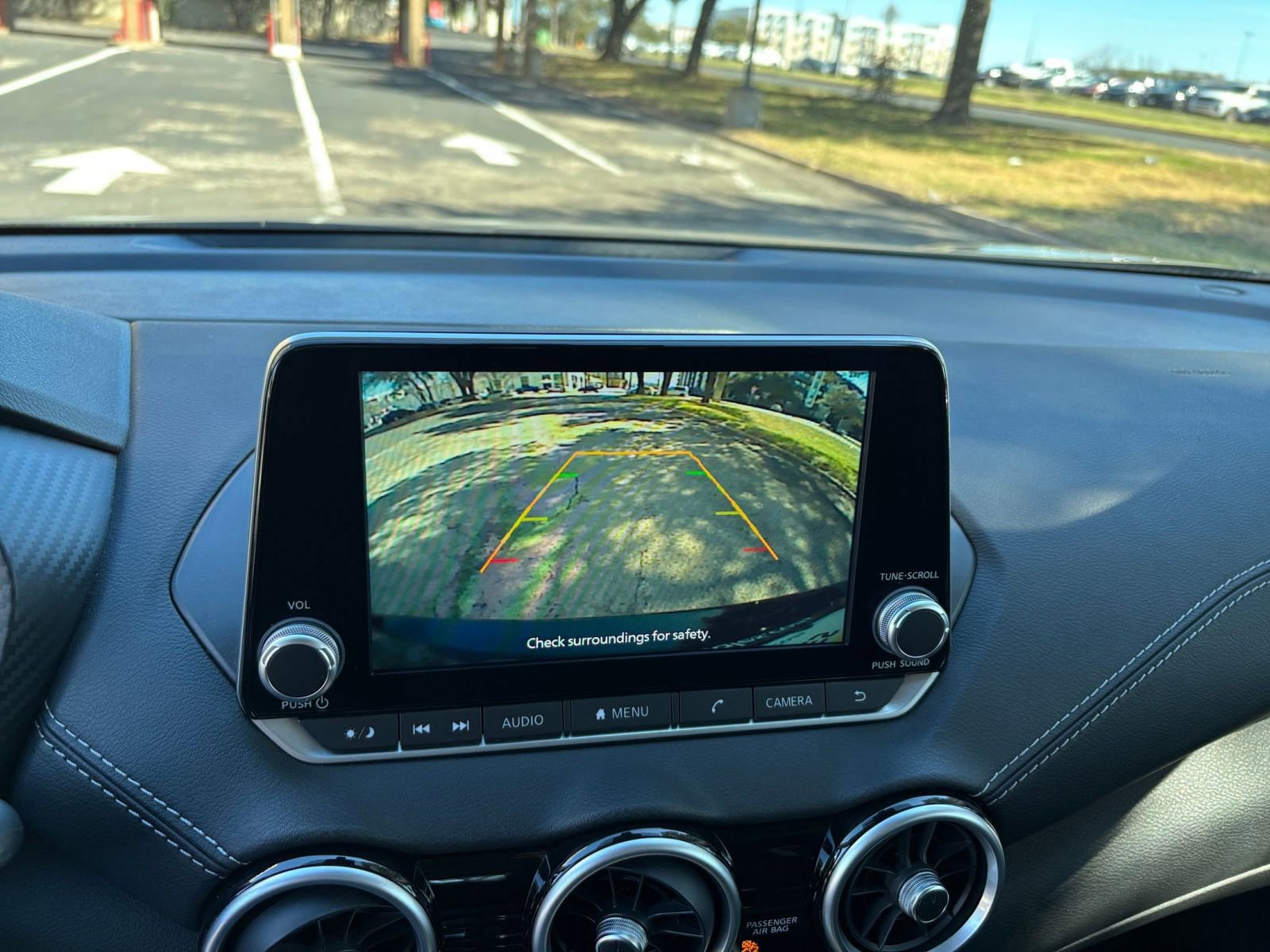 Thumbnail: 2025 Nissan Sentra - 20