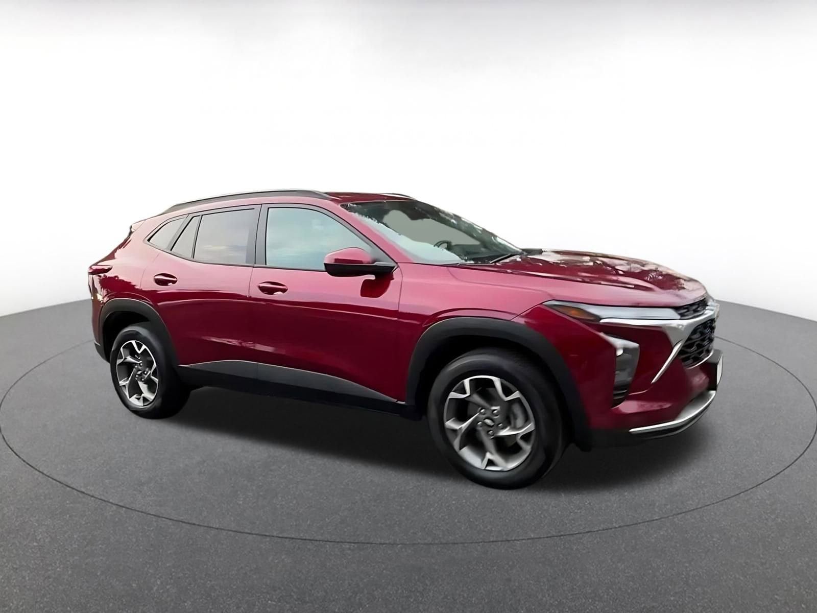 Thumbnail: 2025 Chevrolet Trax - 2