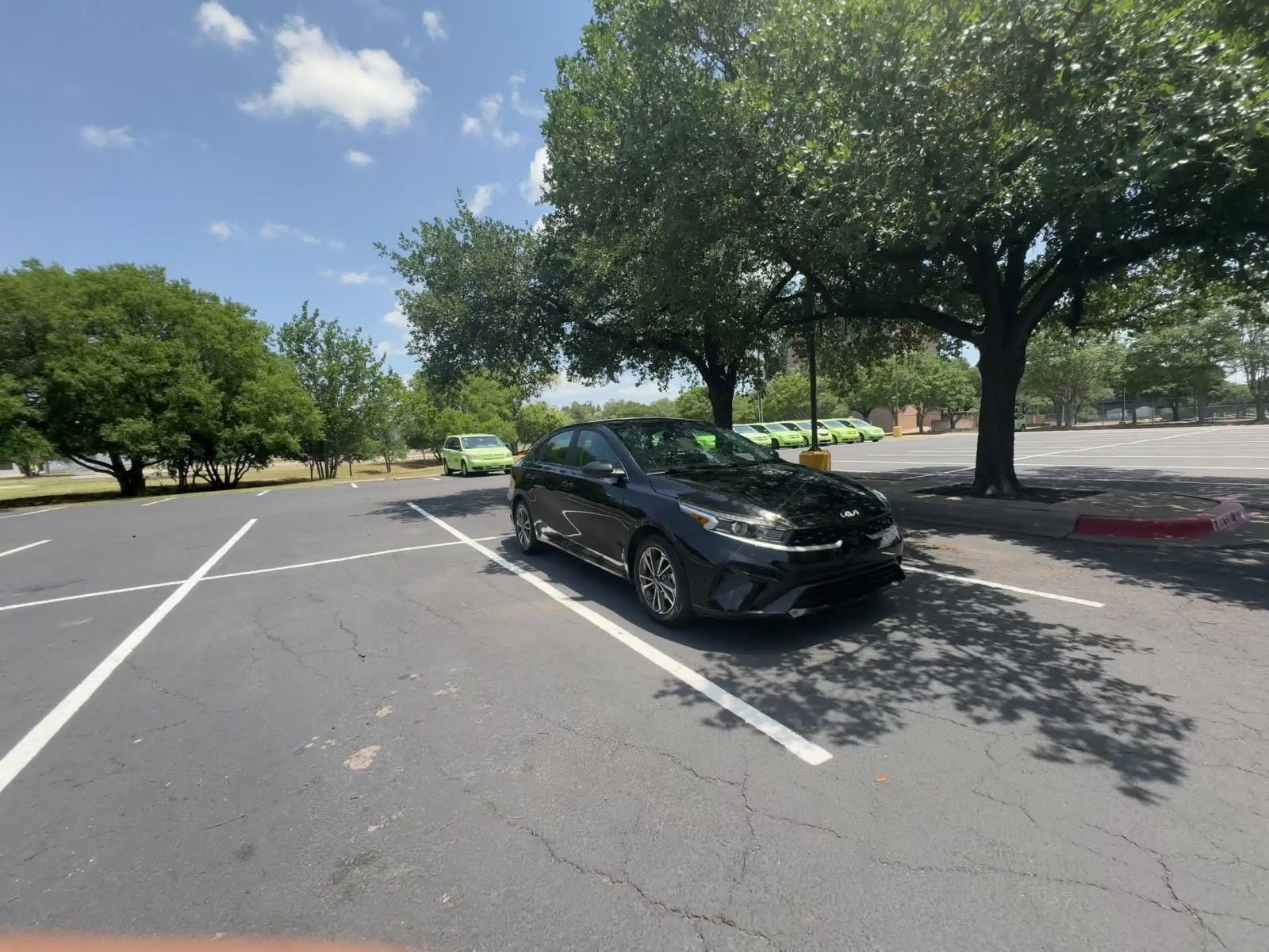 Thumbnail: 2023 Kia Forte - 15