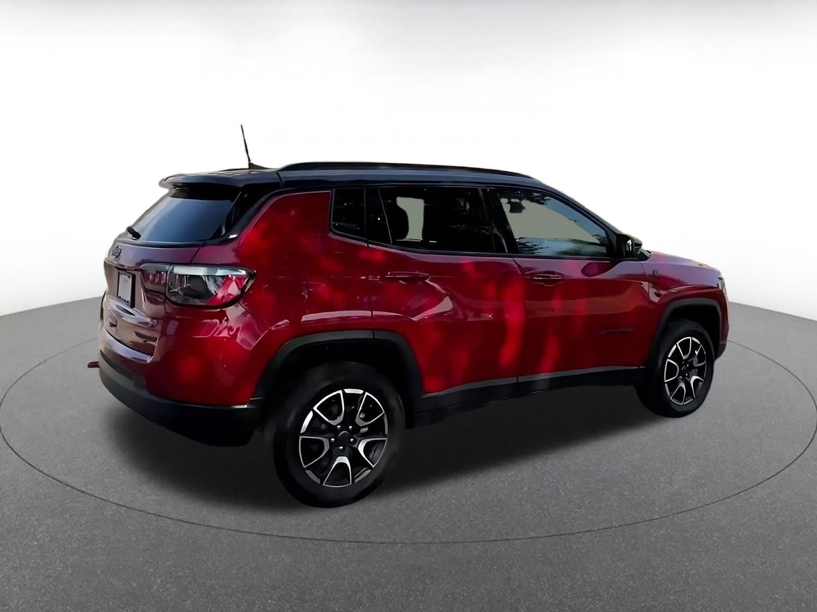 Thumbnail: 2025 Jeep Compass - 15