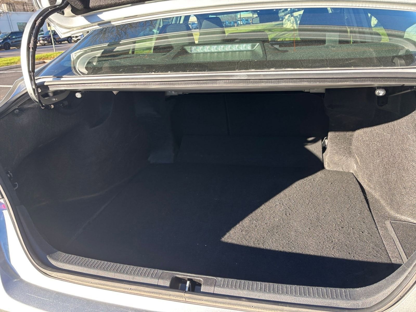 Thumbnail: 2025 Toyota Camry - 25