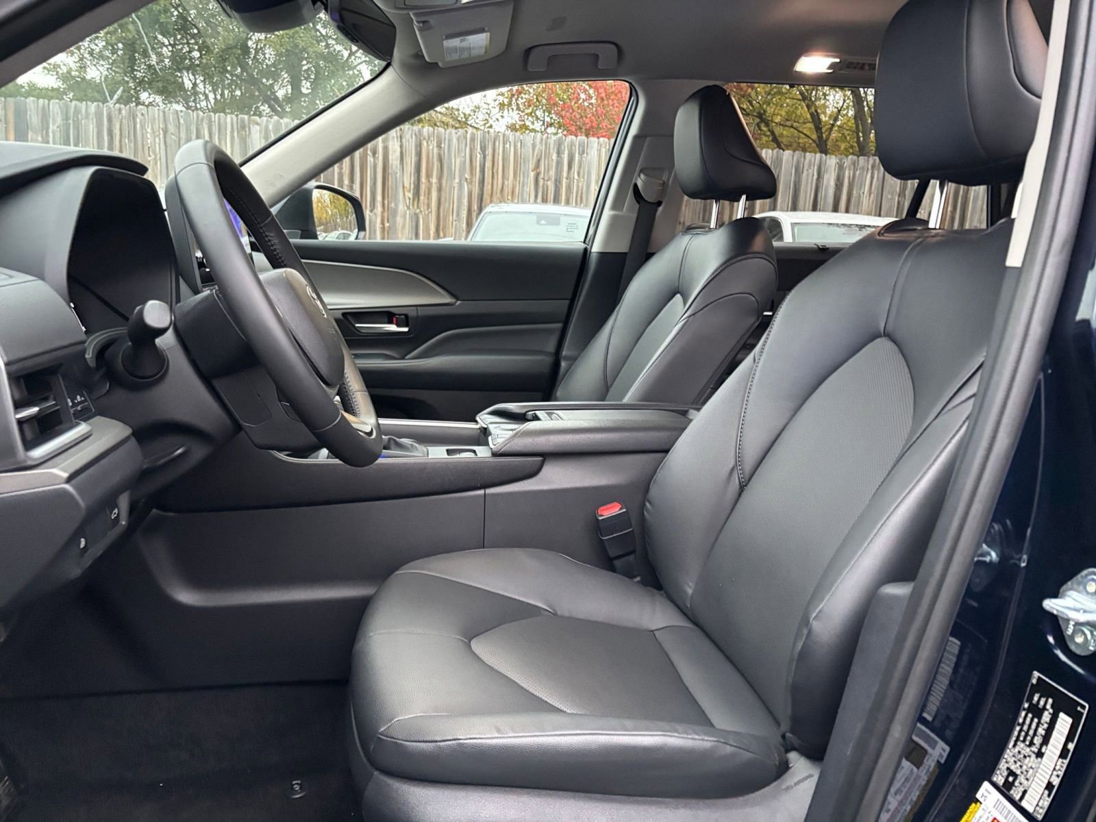 Thumbnail: 2025 Toyota Grand Highlander - 23