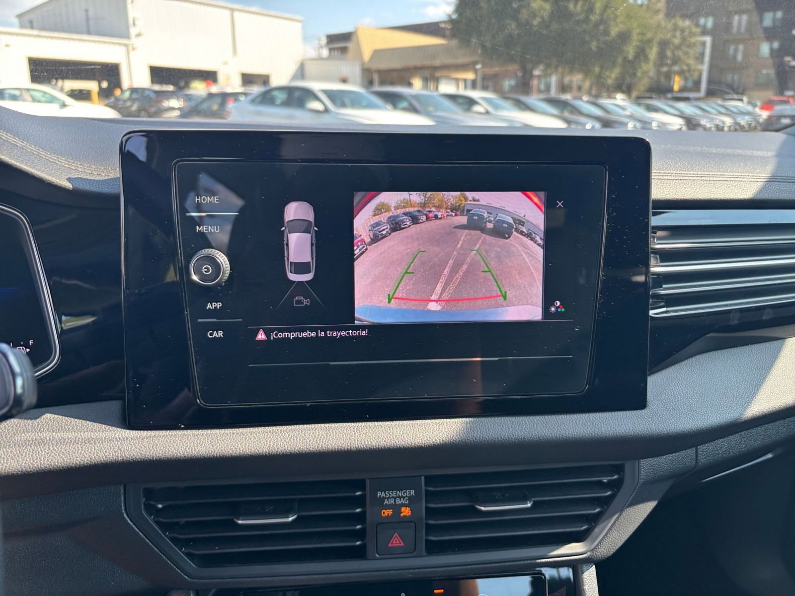 Thumbnail: 2025 Volkswagen Jetta - 17