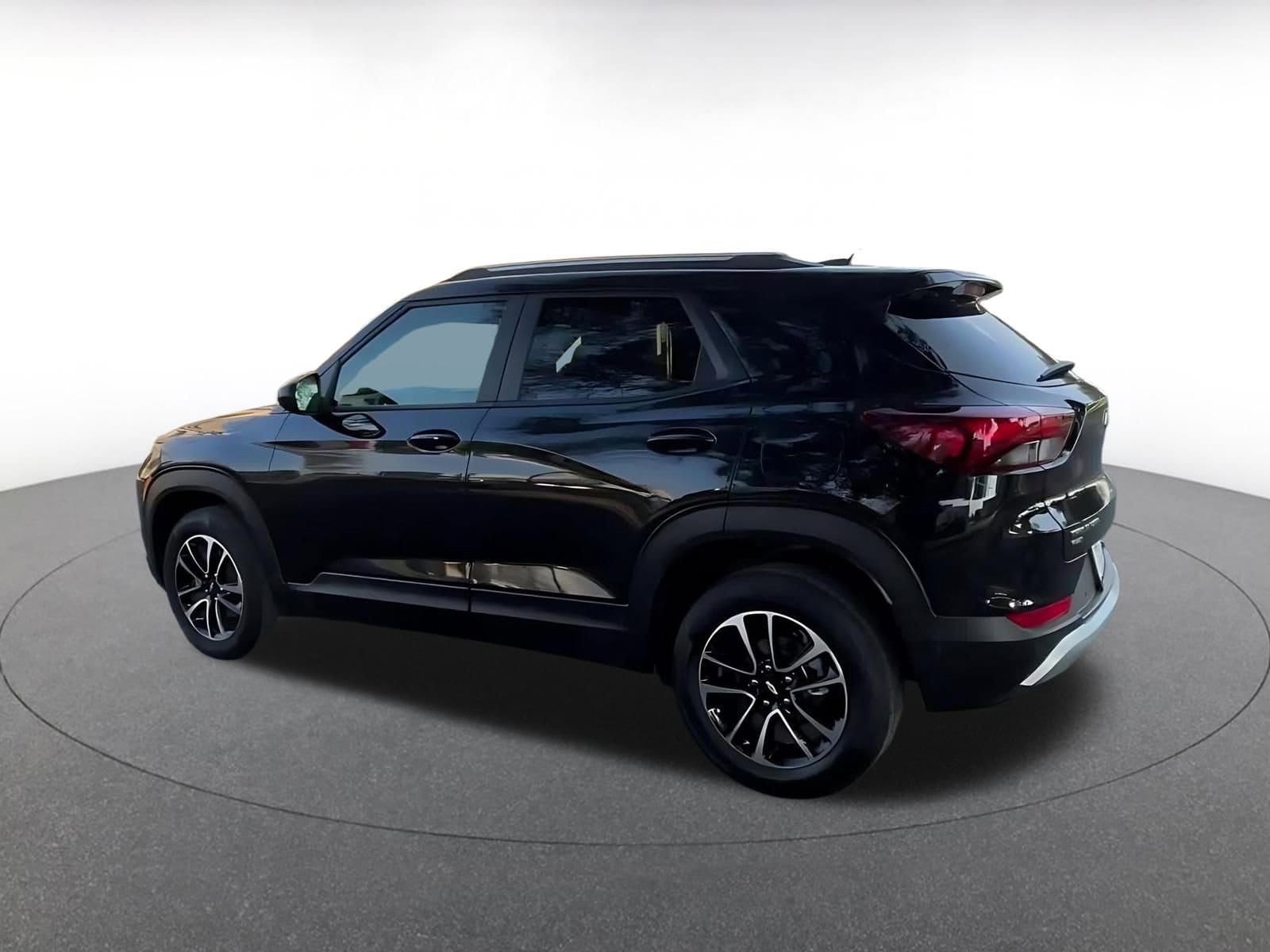 Thumbnail: 2025 Chevrolet TrailBlazer - 10