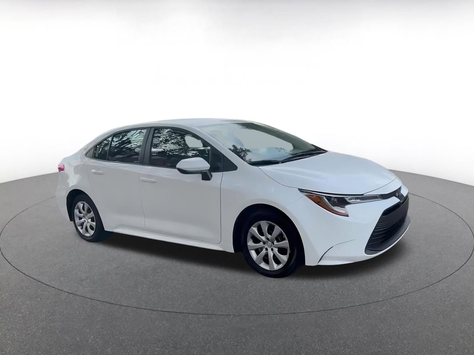 Thumbnail: 2024 Toyota Corolla - 2