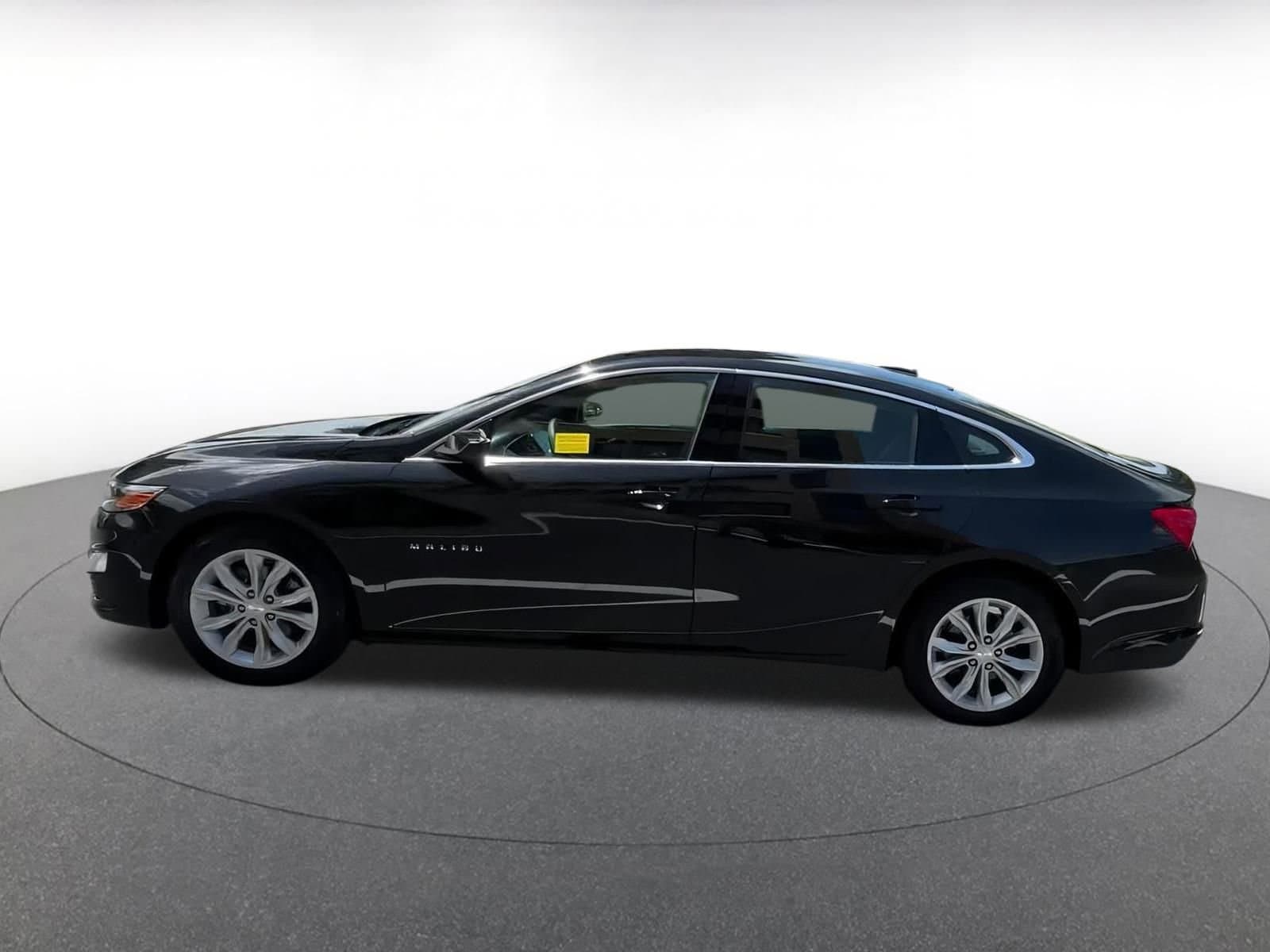 Thumbnail: 2024 Chevrolet Malibu - 7
