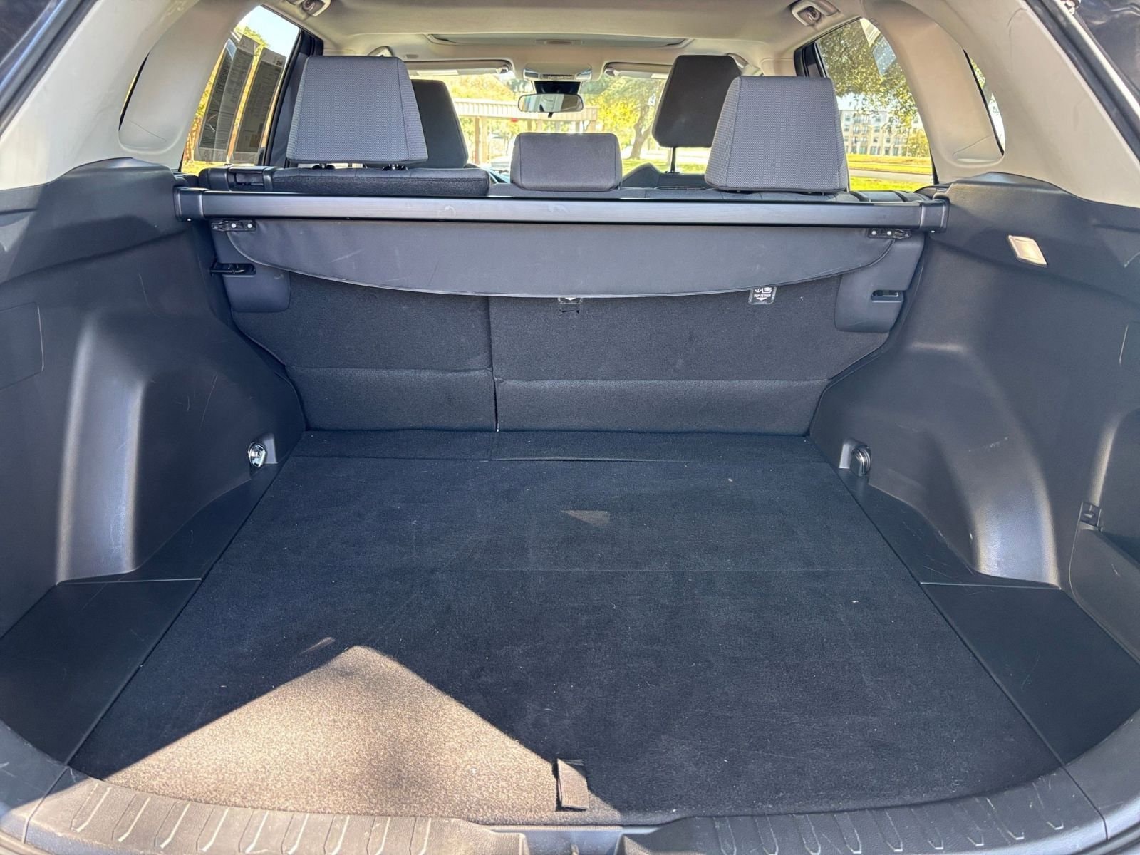 Thumbnail: 2025 Toyota RAV4 - 25