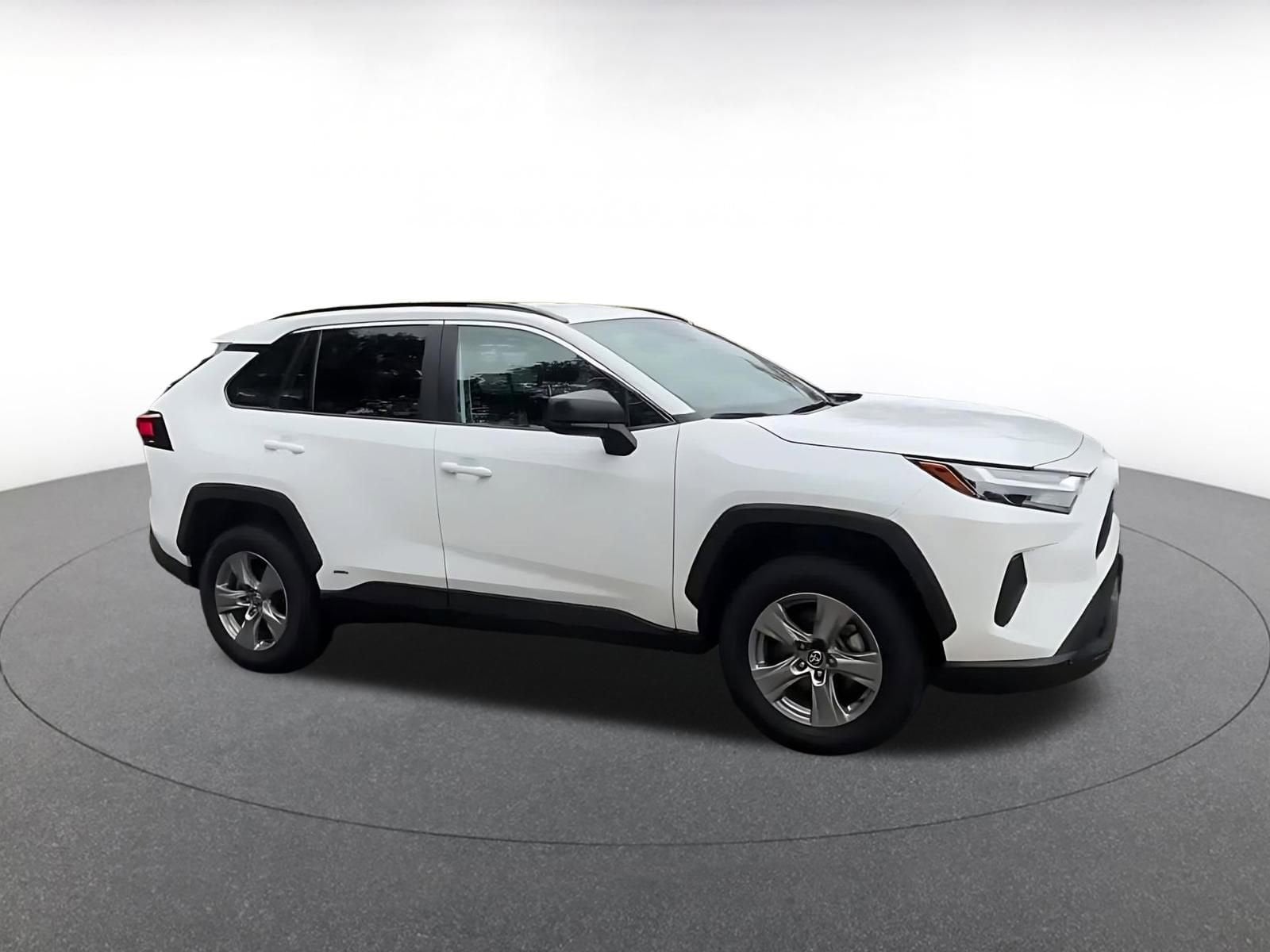 Thumbnail: 2025 Toyota RAV4 - 2