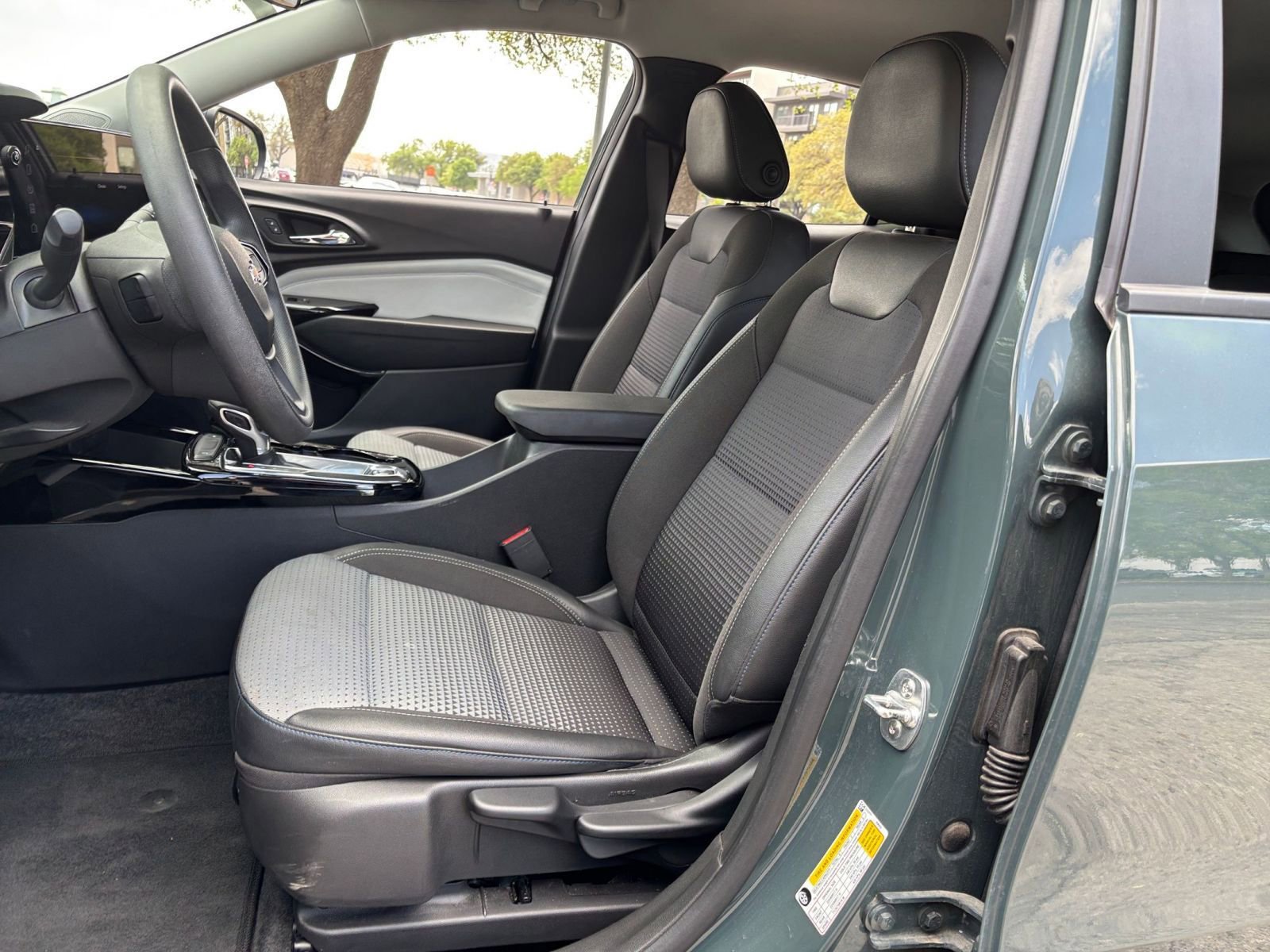 Thumbnail: 2025 Chevrolet Trax - 22