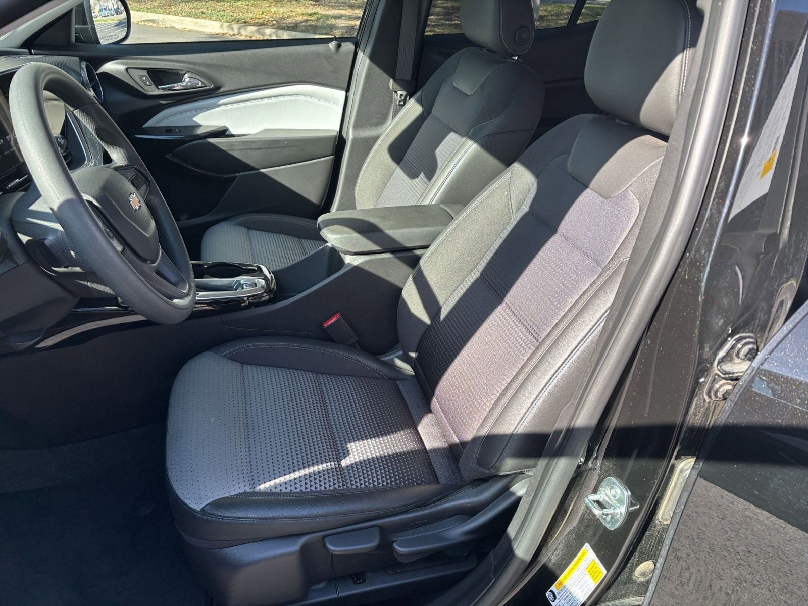 Thumbnail: 2025 Chevrolet Trax - 30