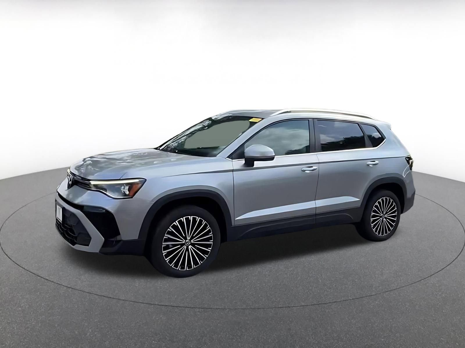 Thumbnail: 2025 Volkswagen Taos - 8
