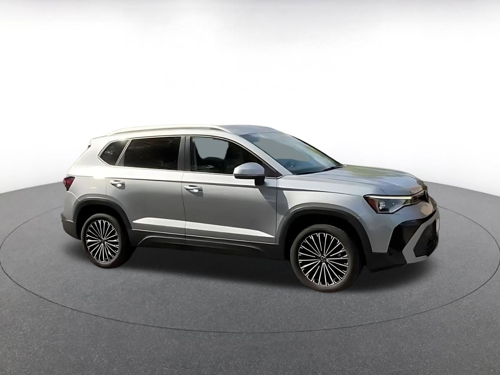Thumbnail: 2025 Volkswagen Taos - 2