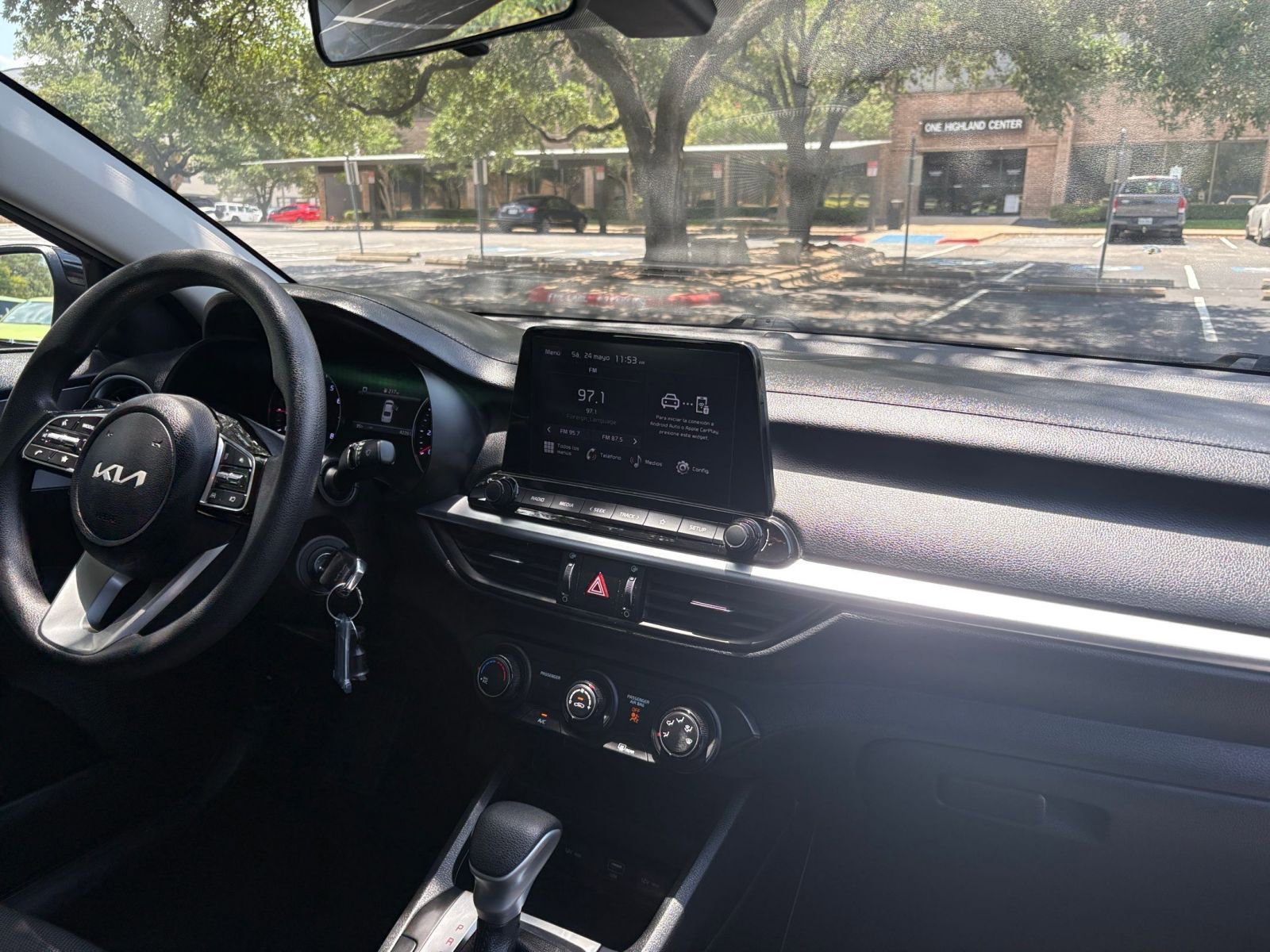 Thumbnail: 2023 Kia Forte - 31