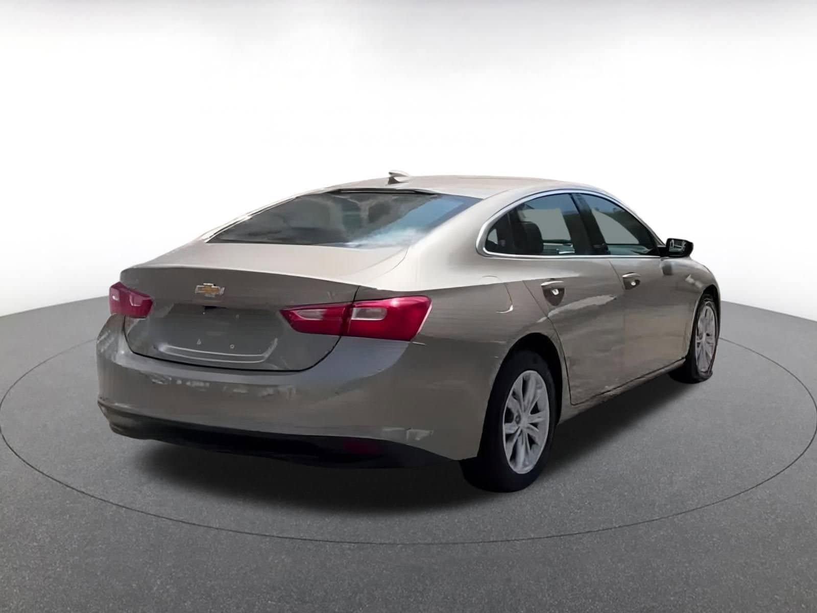 Thumbnail: 2024 Chevrolet Malibu - 13