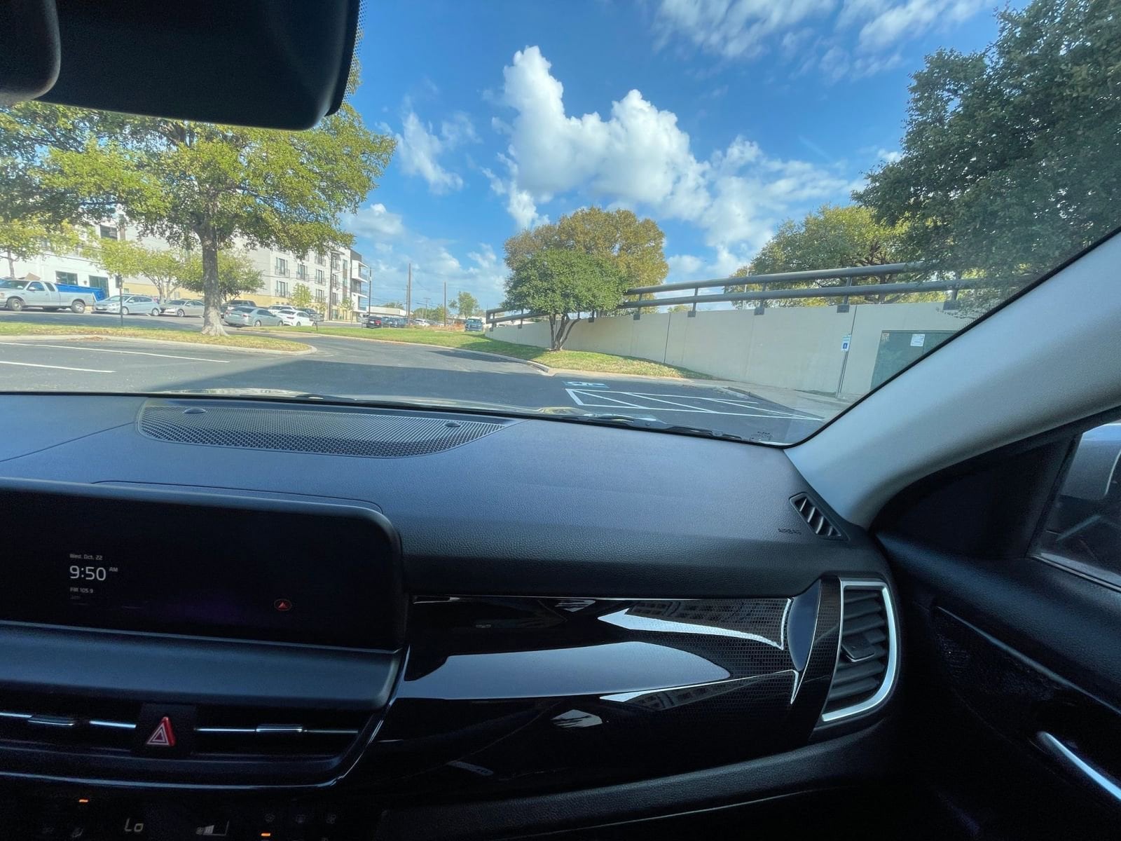 Thumbnail: 2025 Kia Seltos - 34