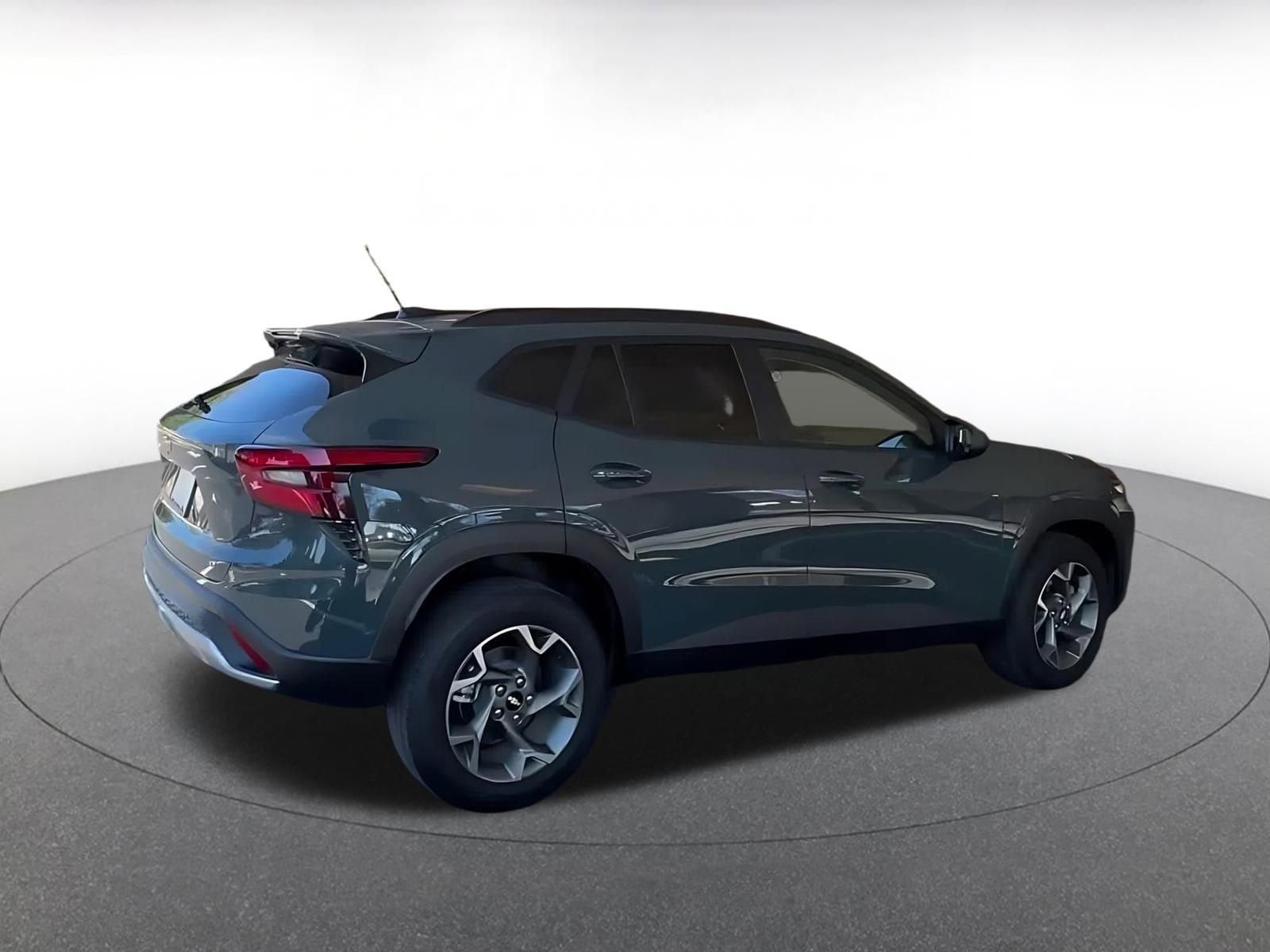 Thumbnail: 2025 Chevrolet Trax - 13