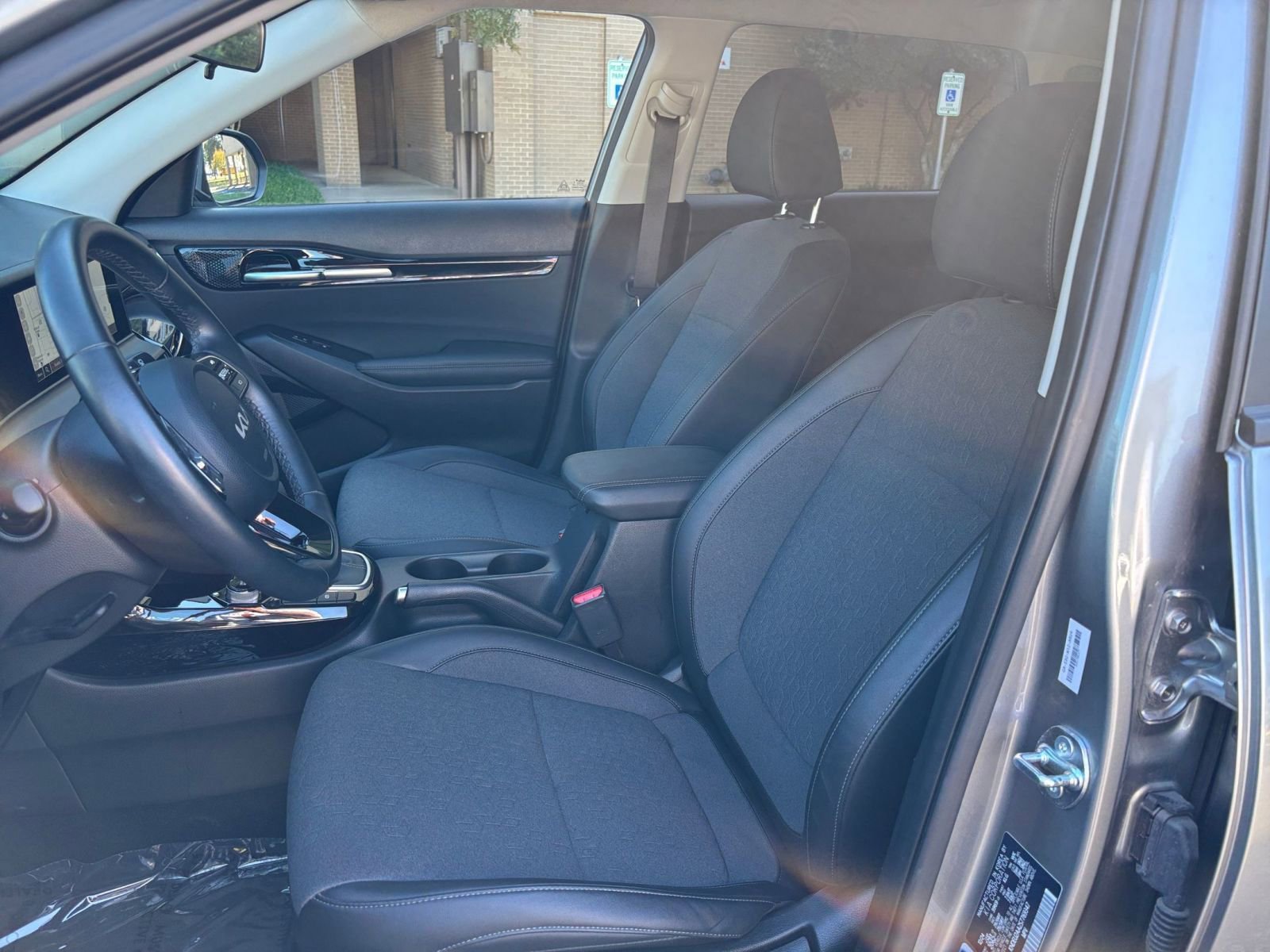 Thumbnail: 2025 Kia Seltos - 30