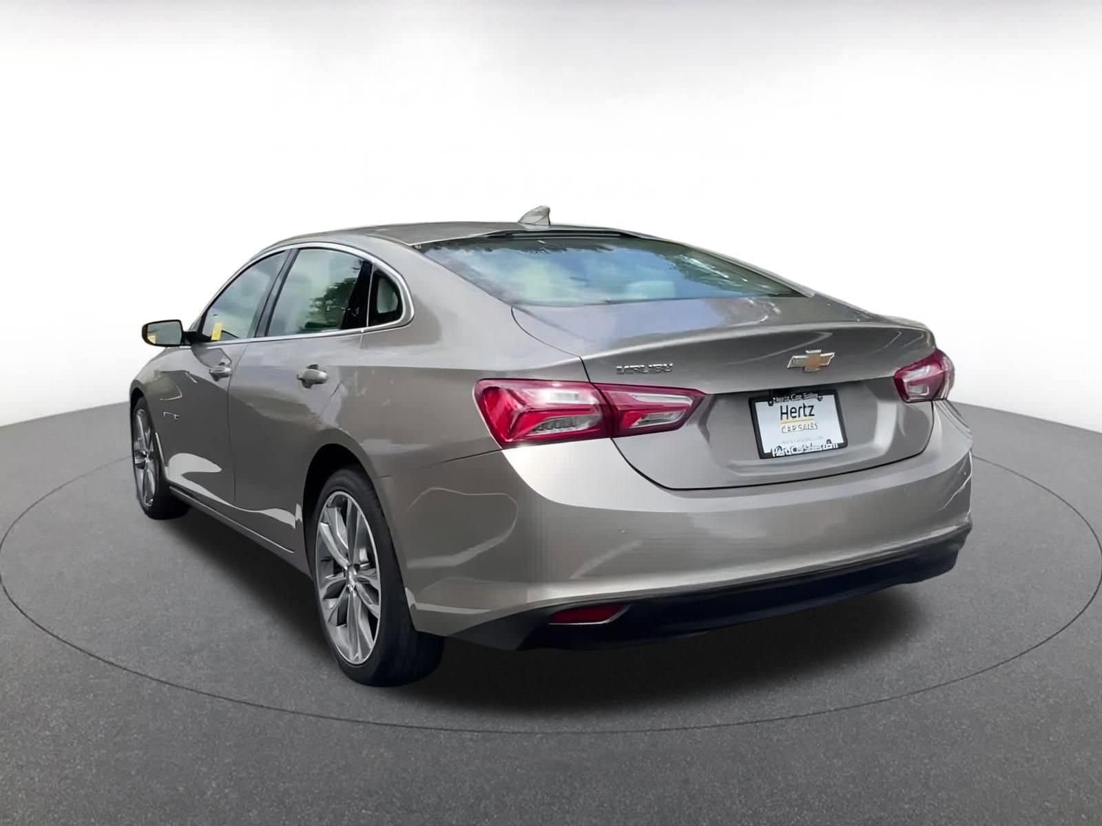 Thumbnail: 2024 Chevrolet Malibu - 10