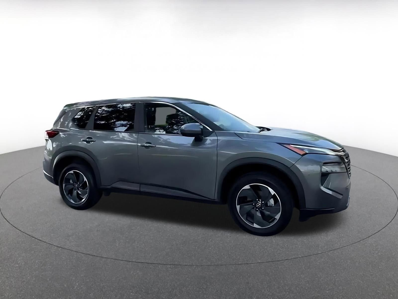 Thumbnail: 2025 Nissan Rogue - 2