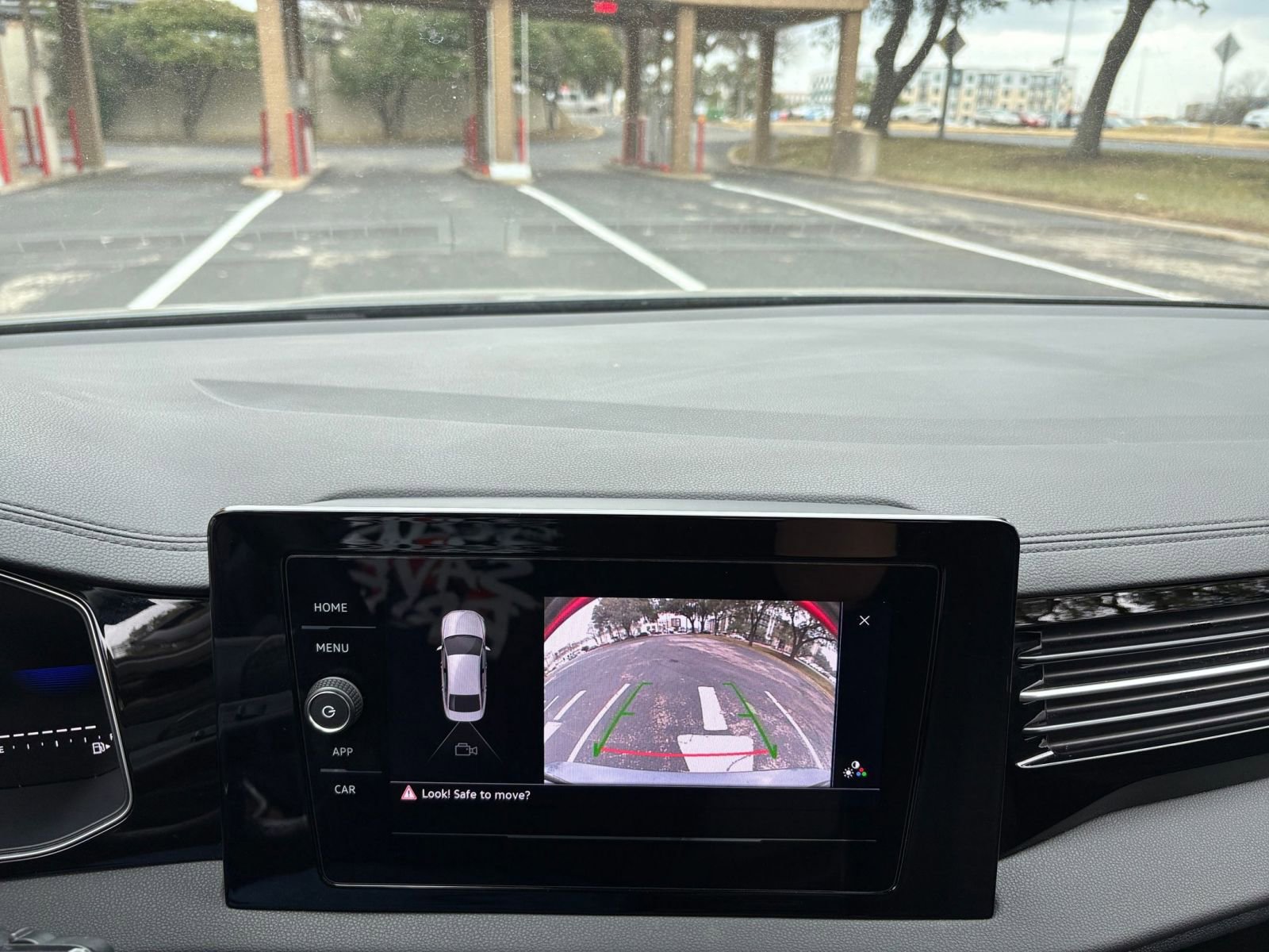 Thumbnail: 2025 Volkswagen Jetta - 17