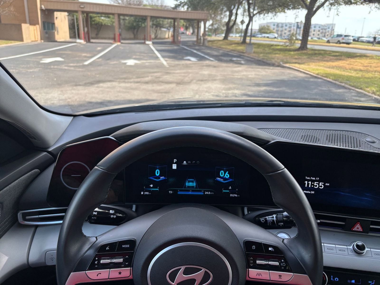 Thumbnail: 2025 Hyundai Elantra - 29