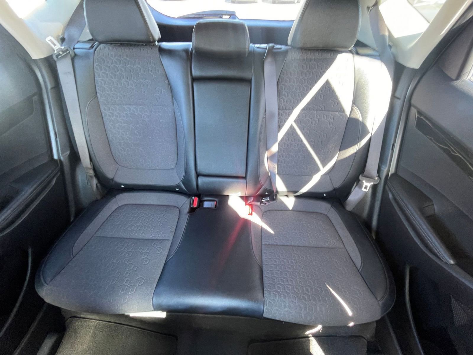 Thumbnail: 2025 Kia Seltos - 32