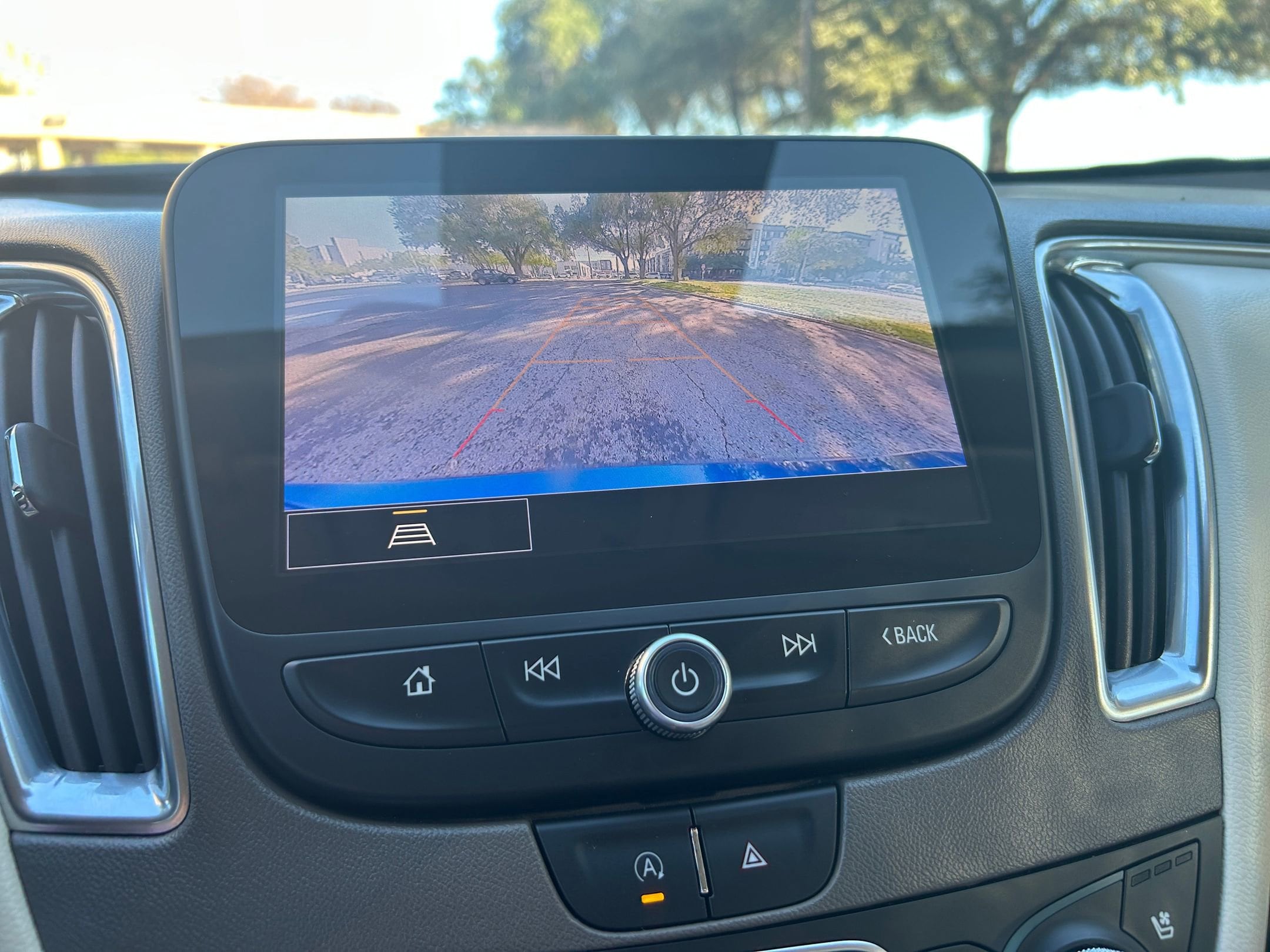 Thumbnail: 2024 Chevrolet Malibu - 17