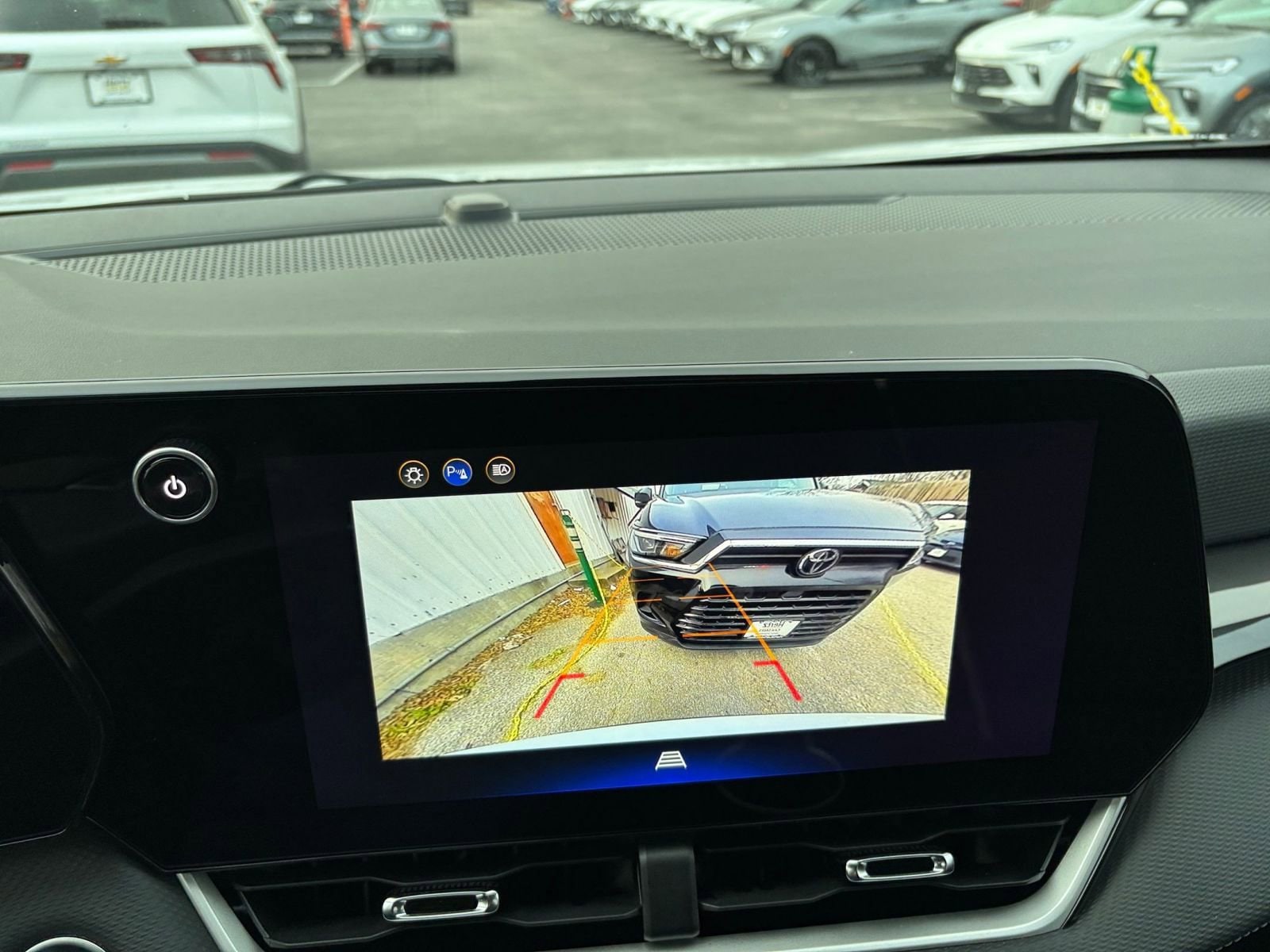 Thumbnail: 2025 Chevrolet Equinox - 17