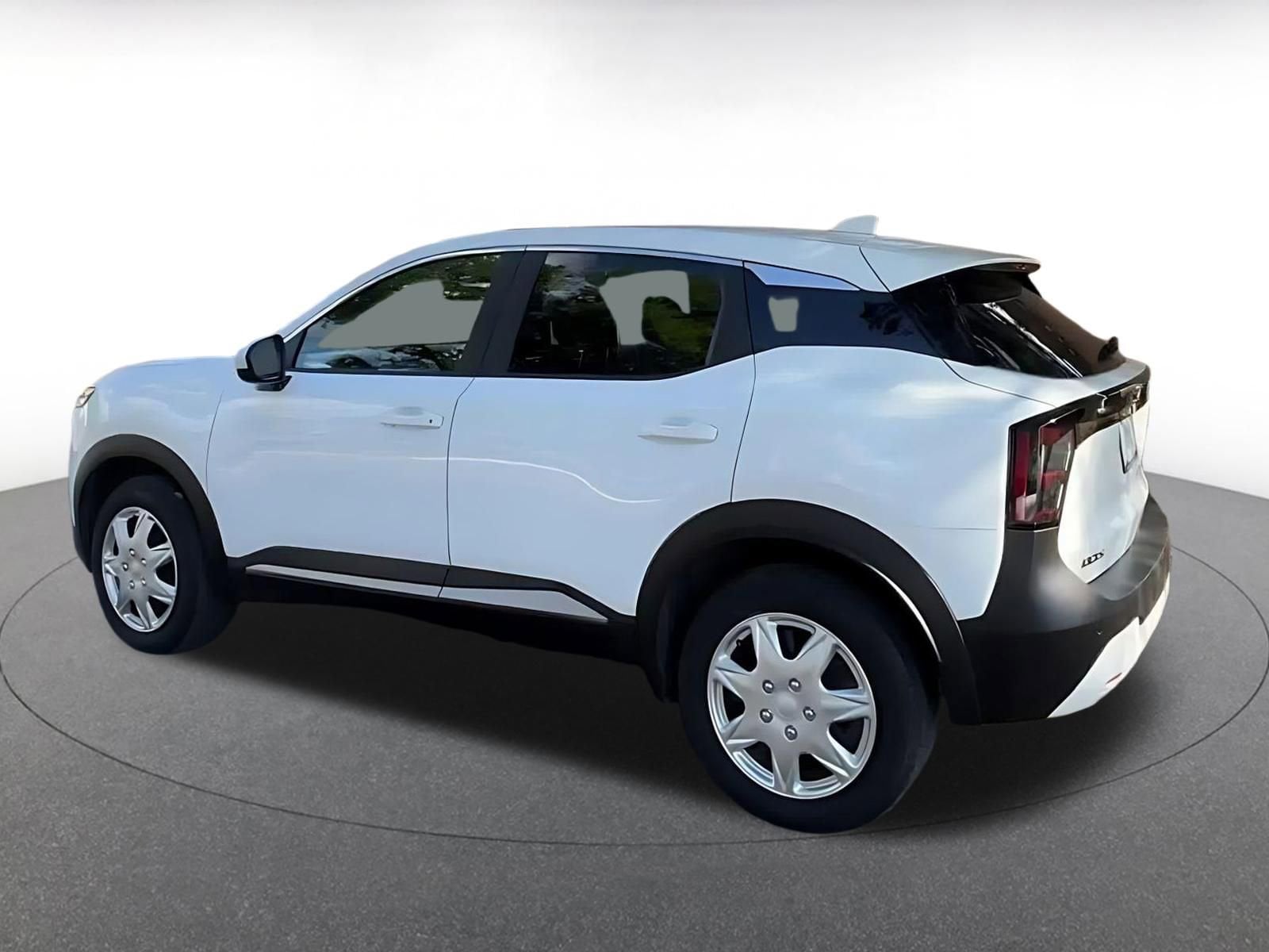 Thumbnail: 2025 Nissan Kicks - 10