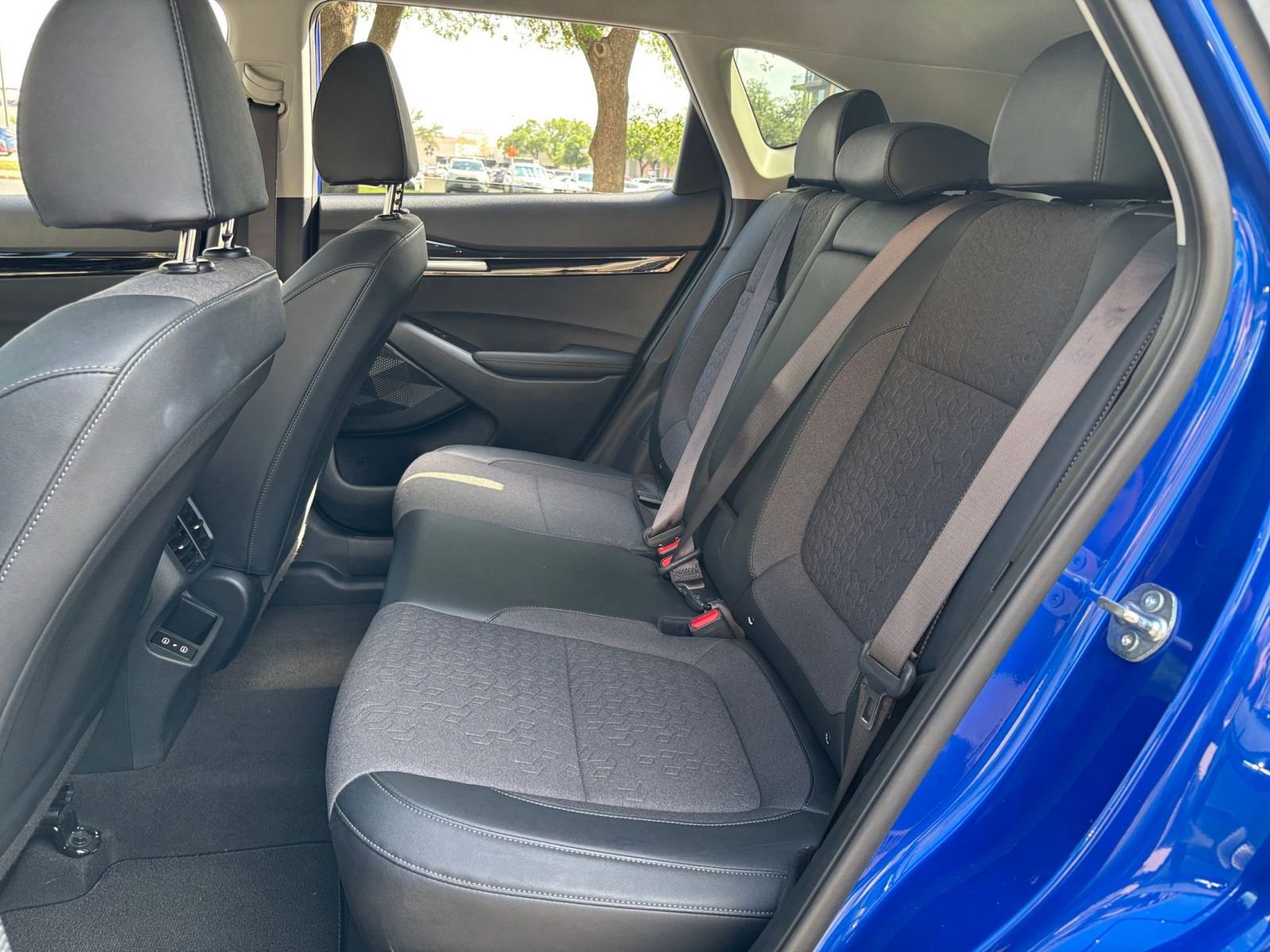 Thumbnail: 2025 Kia Seltos - 21