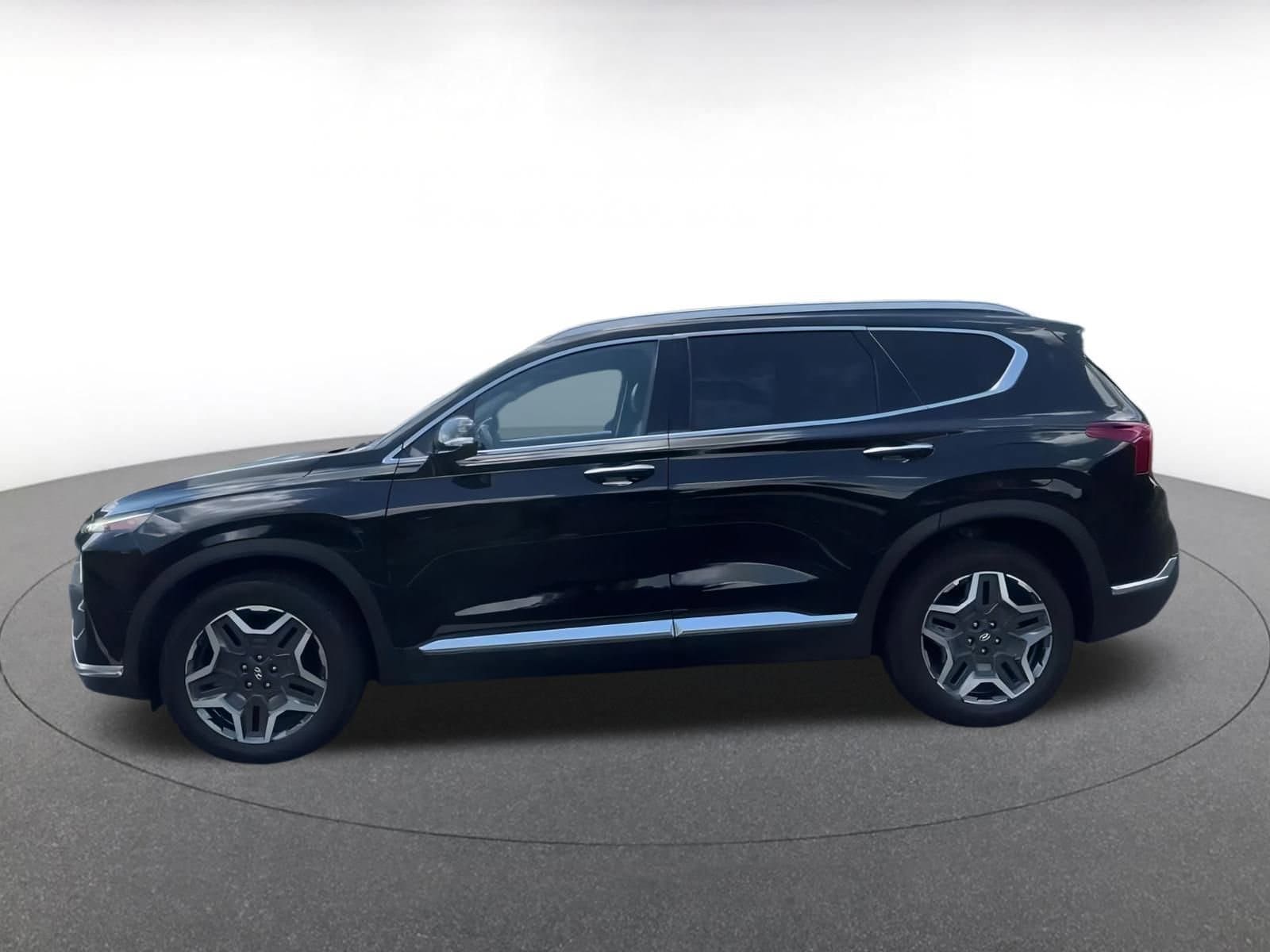 Thumbnail: 2023 Hyundai Santa Fe - 10