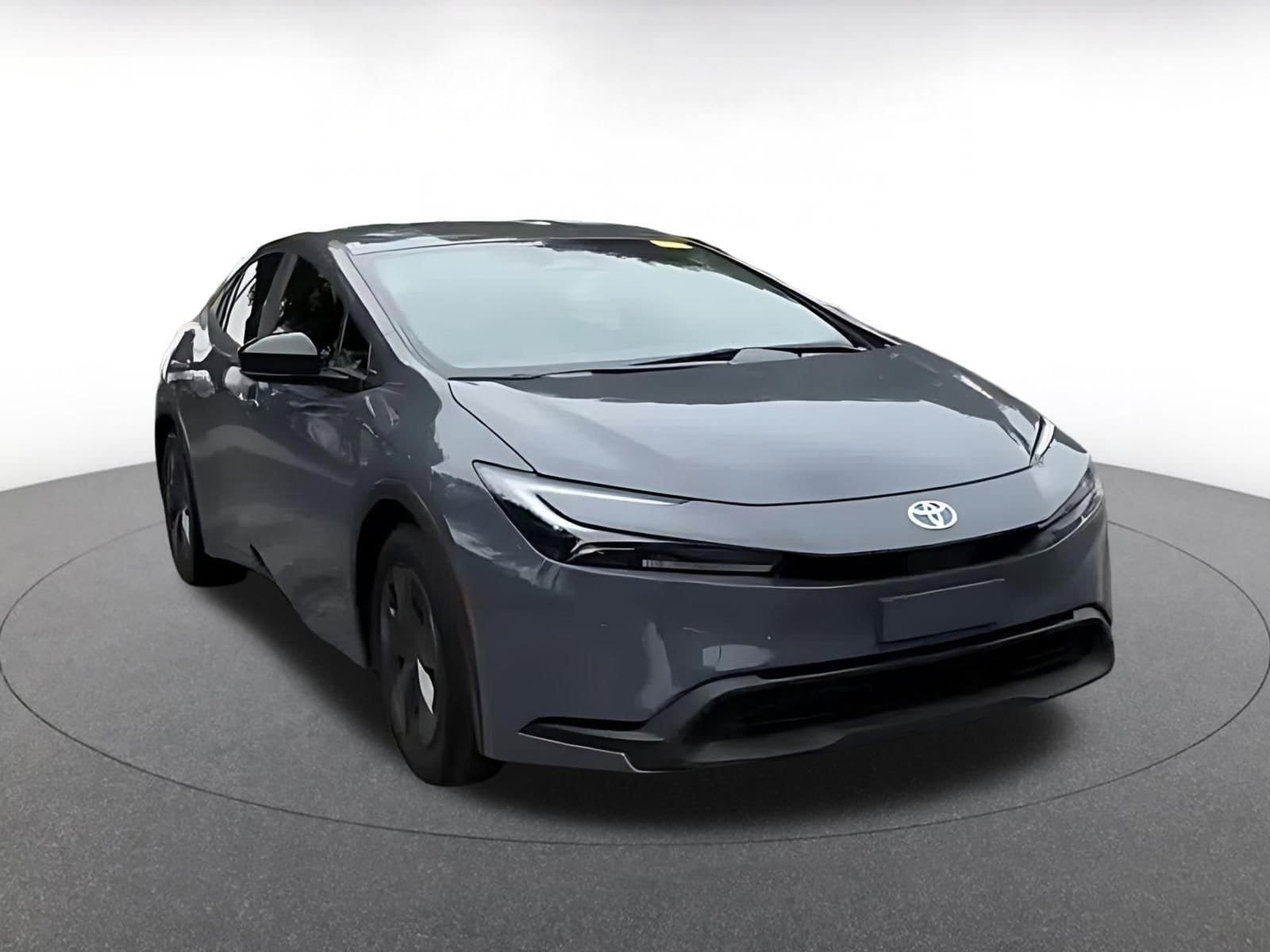 Thumbnail: 2025 Toyota Prius - 2