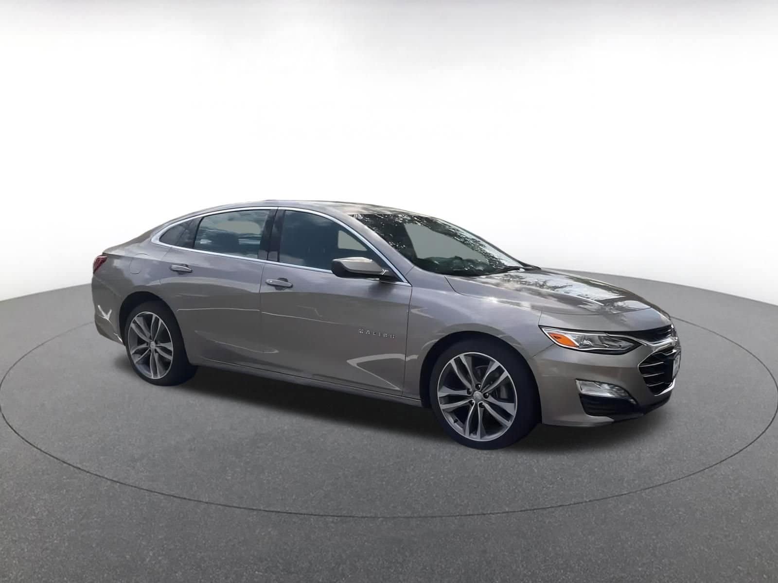Thumbnail: 2024 Chevrolet Malibu - 1