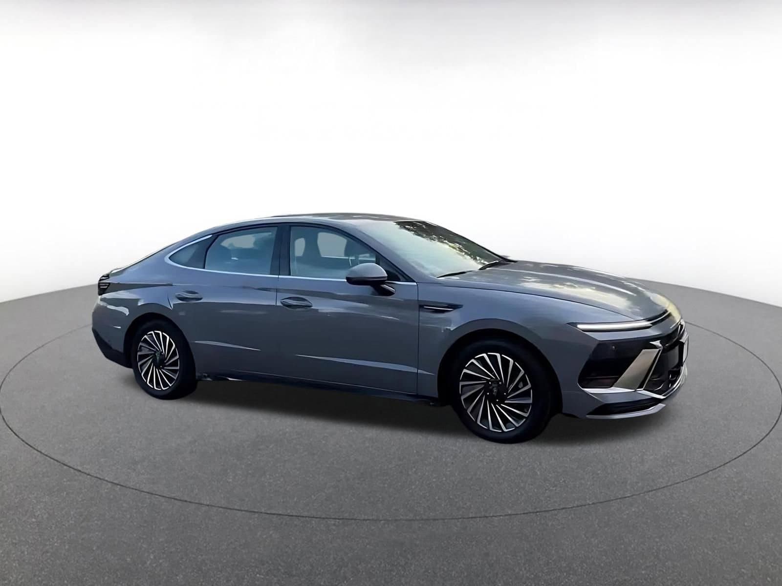 Thumbnail: 2025 Hyundai Sonata - 2