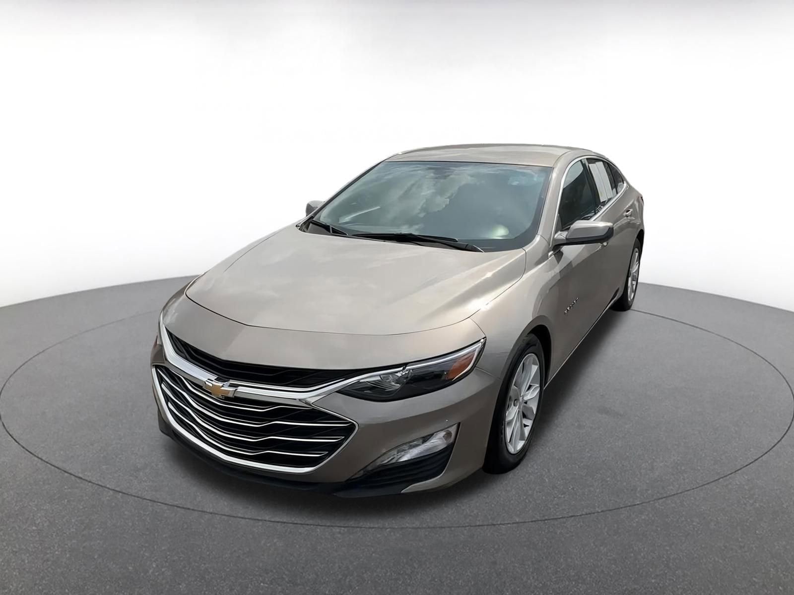 Thumbnail: 2024 Chevrolet Malibu - 6