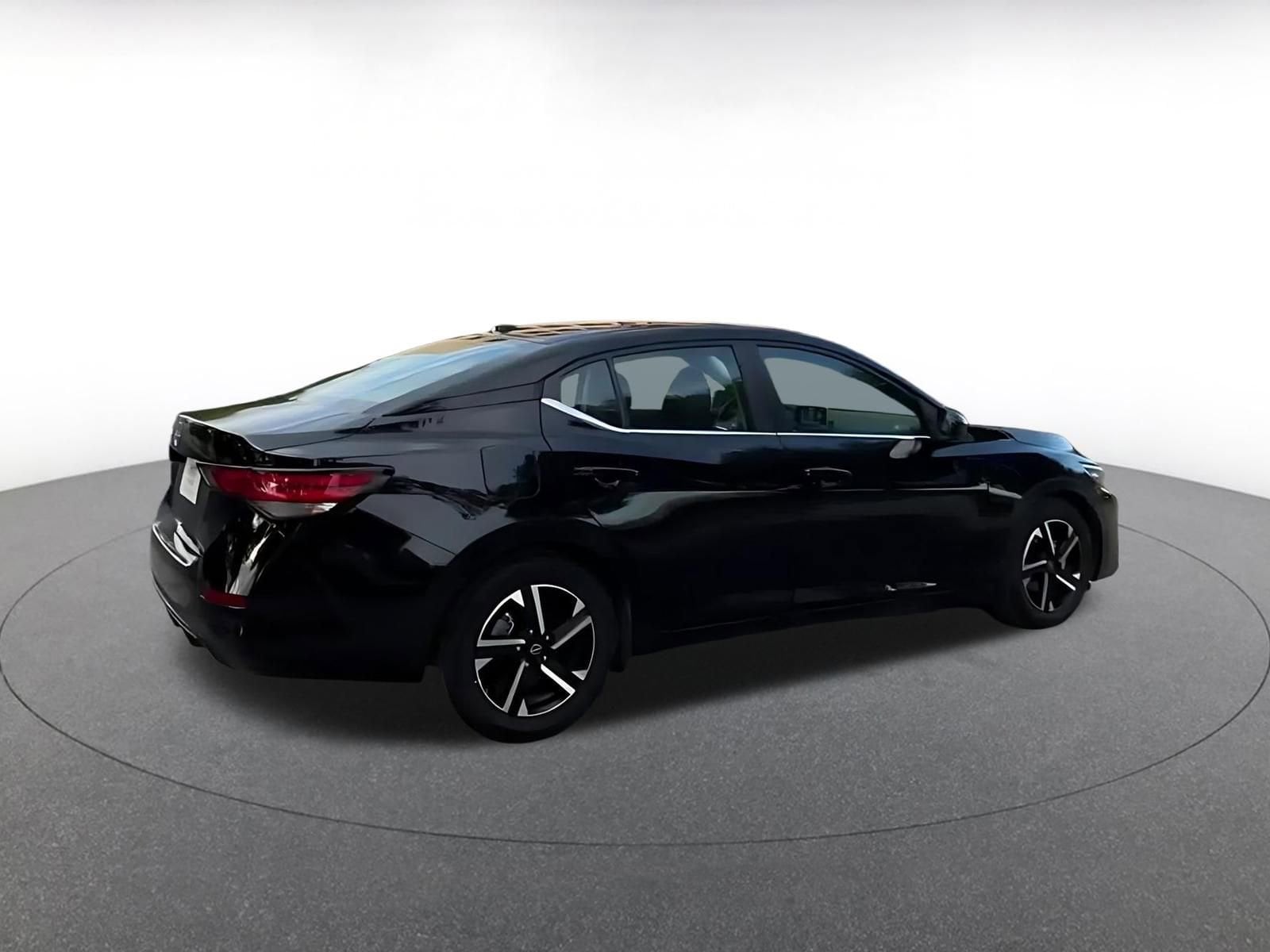 Thumbnail: 2025 Nissan Sentra - 12