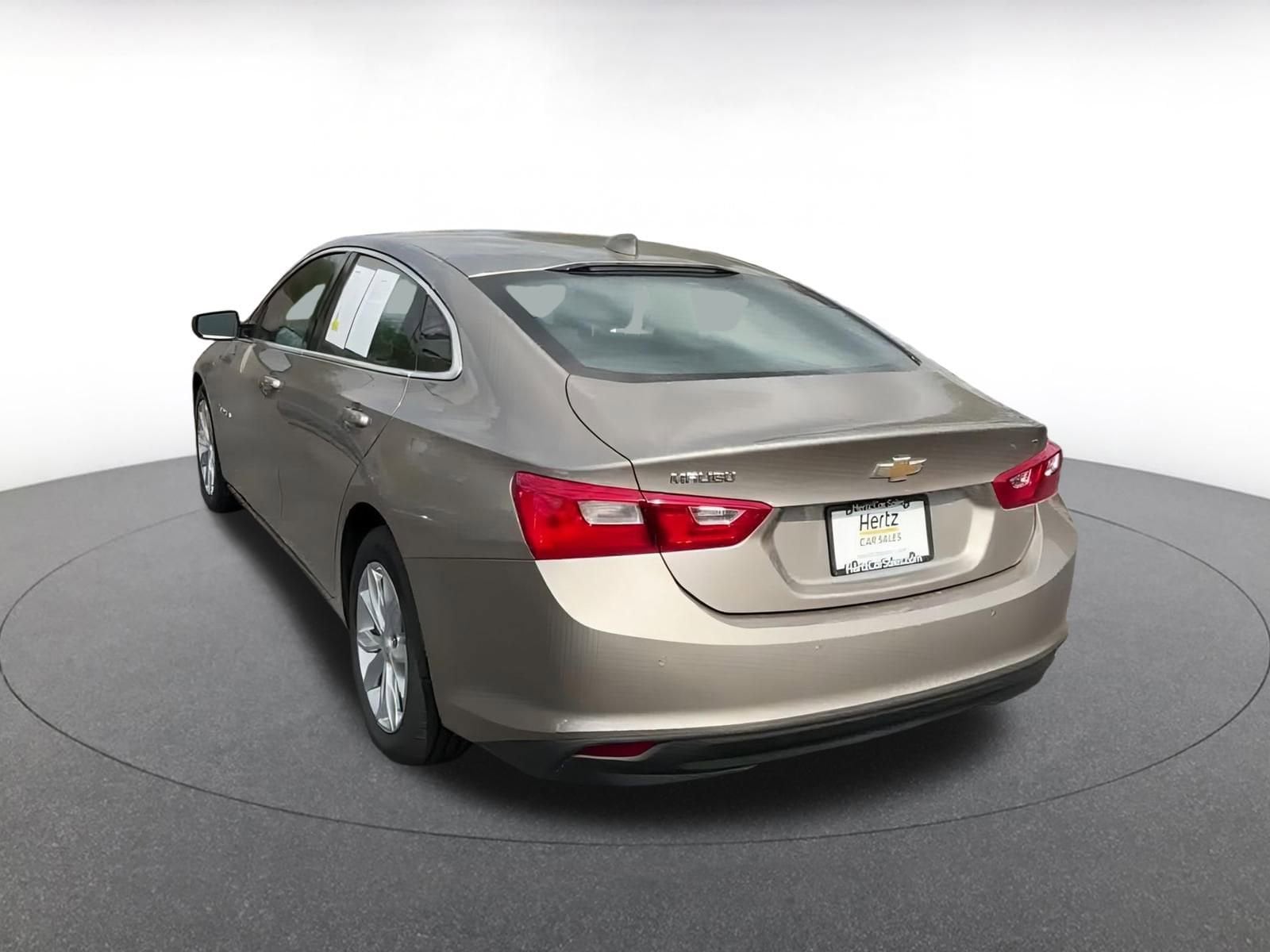 Thumbnail: 2024 Chevrolet Malibu - 11