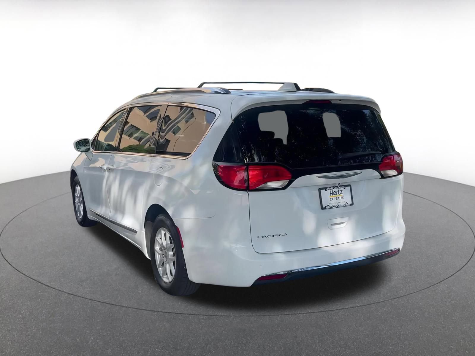 Thumbnail: 2020 Chrysler Pacifica - 10