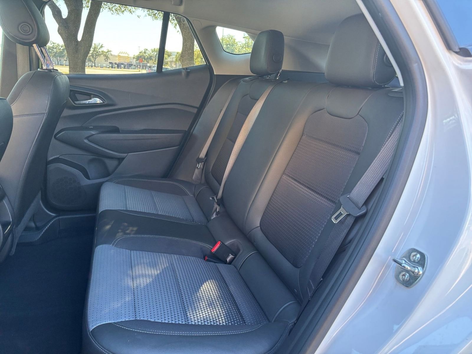 Thumbnail: 2025 Chevrolet Trax - 20