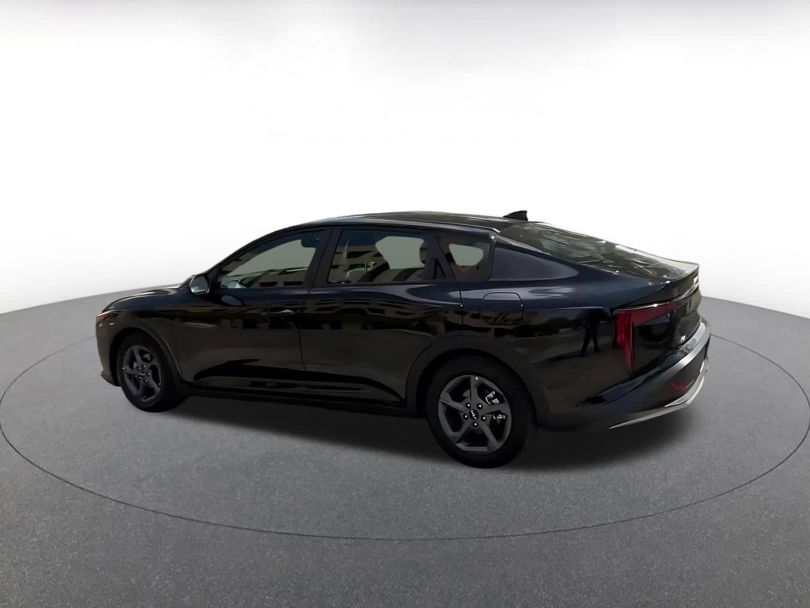 Thumbnail: 2025 Kia K4 - 10