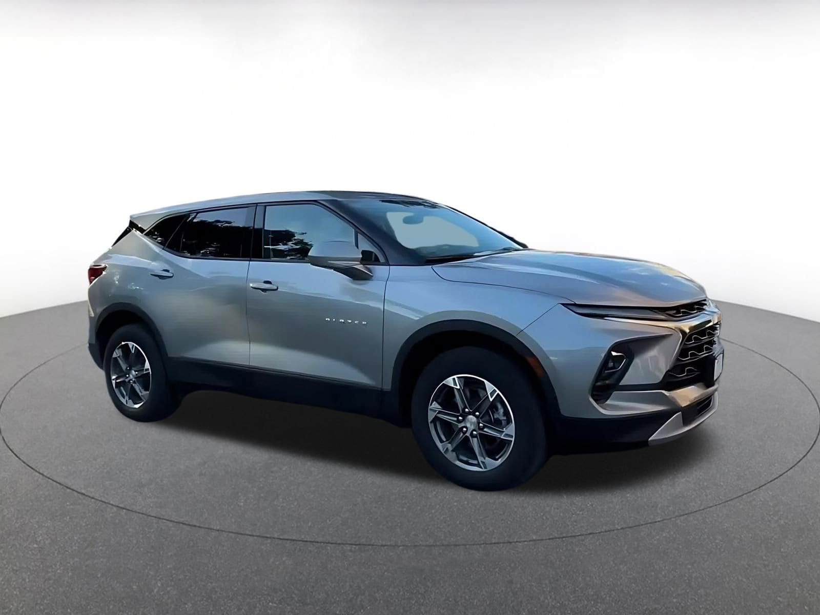 Thumbnail: 2025 Chevrolet Blazer - 2