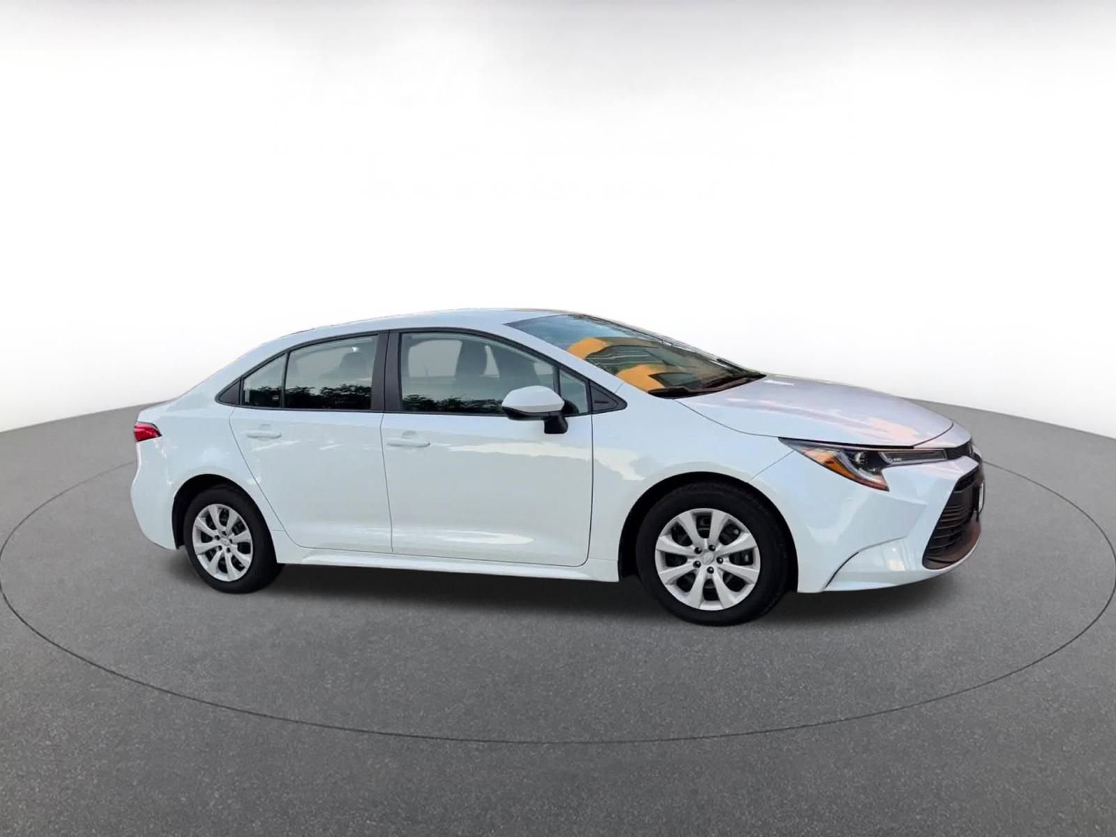 Thumbnail: 2025 Toyota Corolla - 2