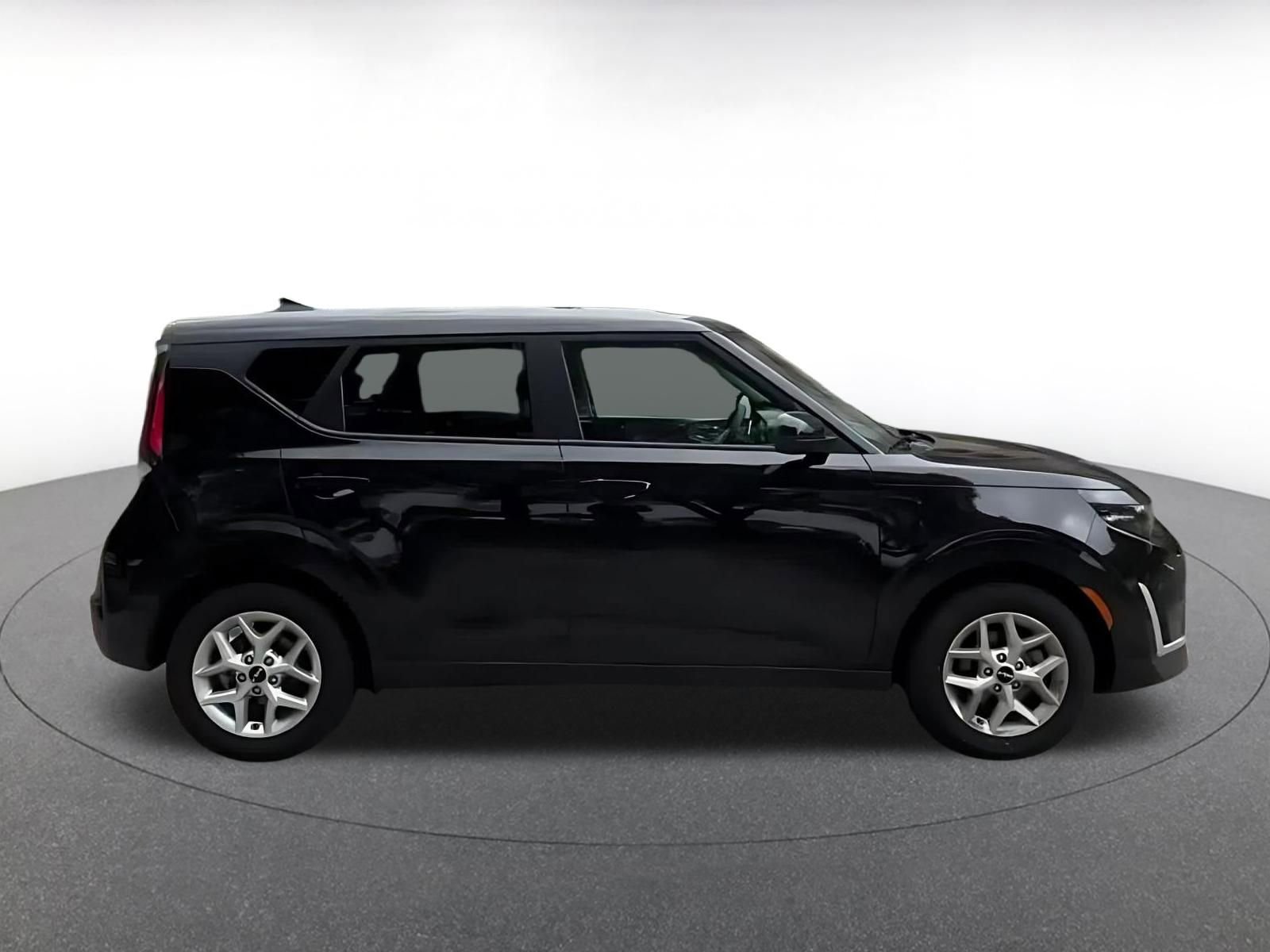 Thumbnail: 2025 Kia Soul - 15