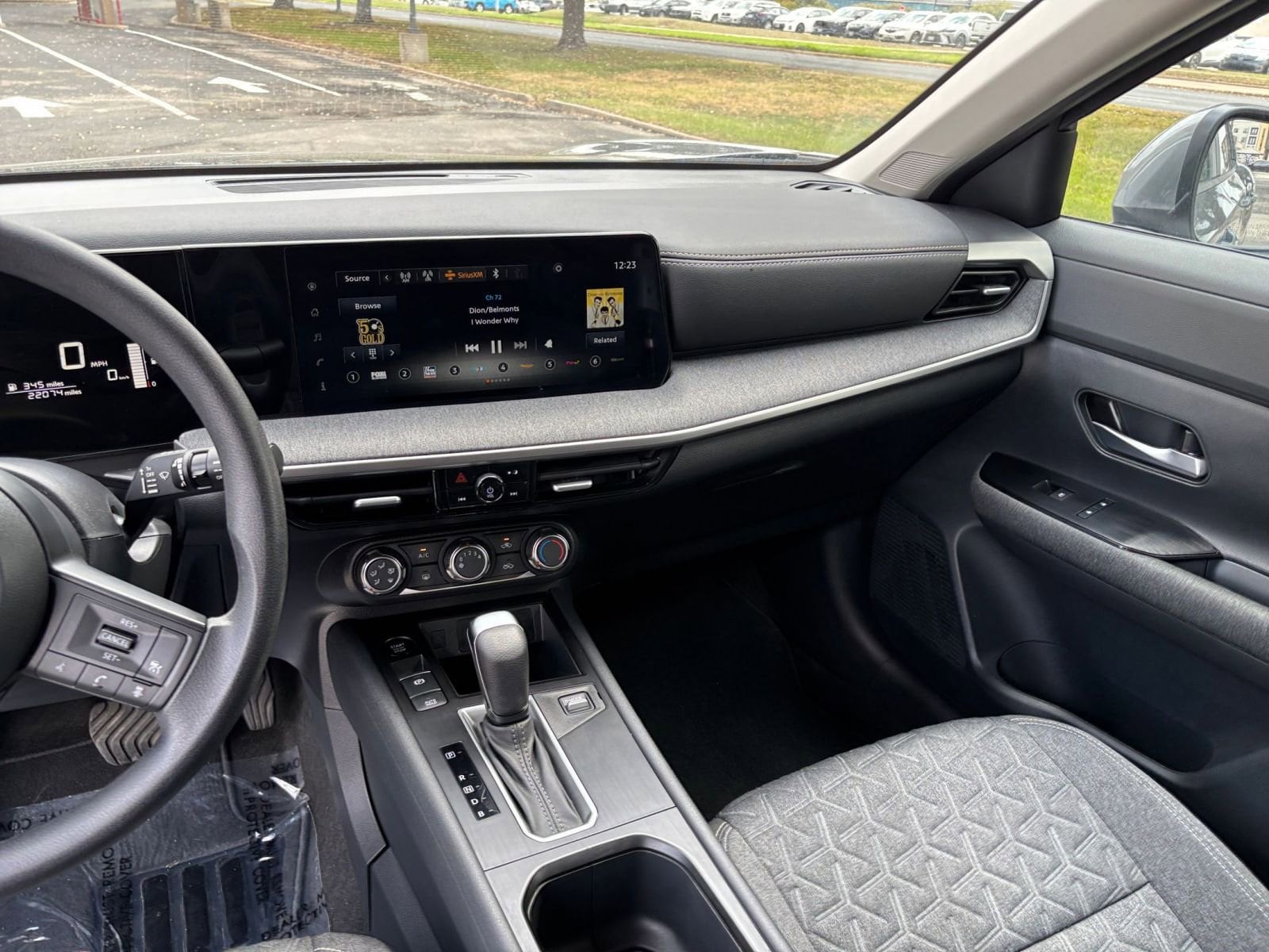 Thumbnail: 2025 Nissan Kicks - 30