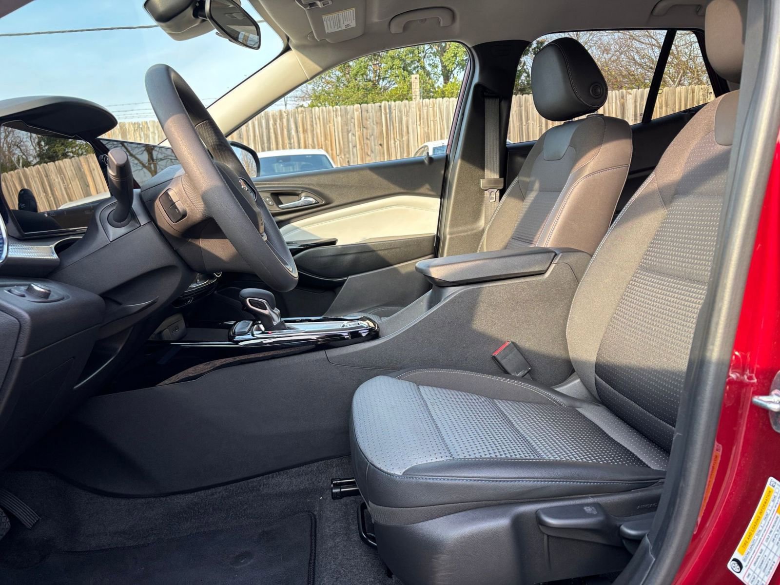 Thumbnail: 2025 Chevrolet Trax - 21