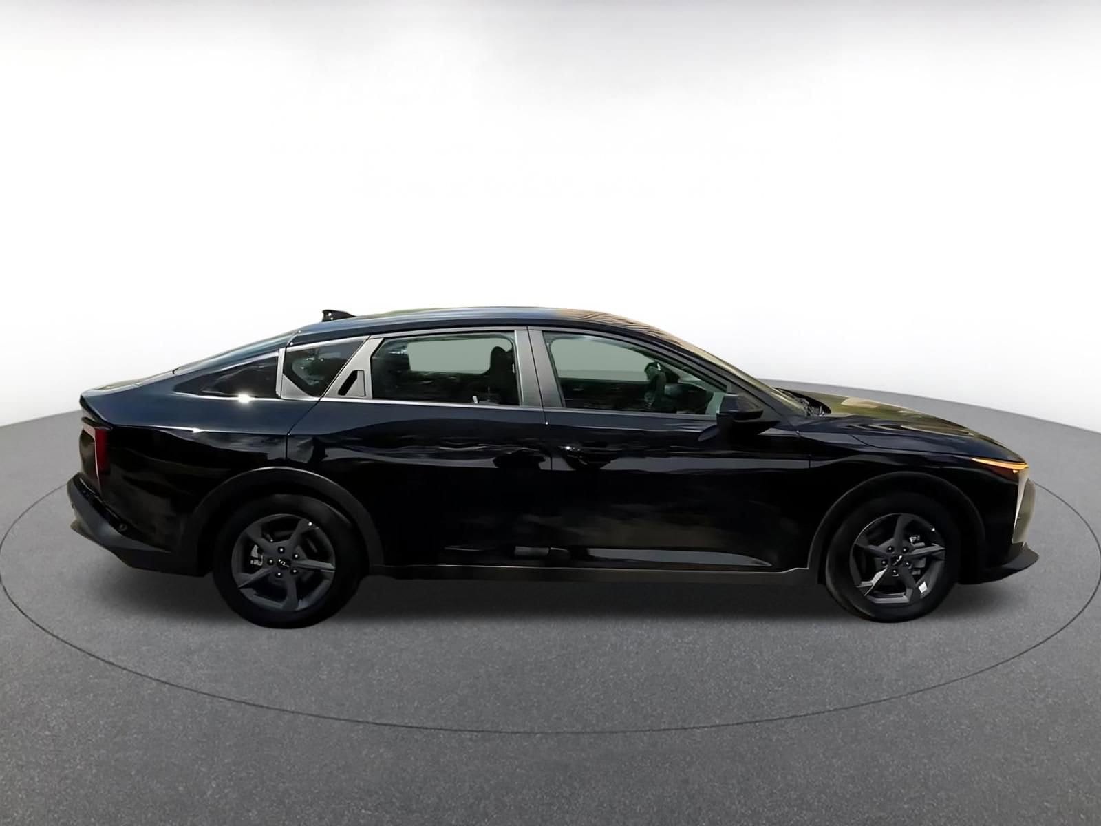 Thumbnail: 2025 Kia K4 - 16