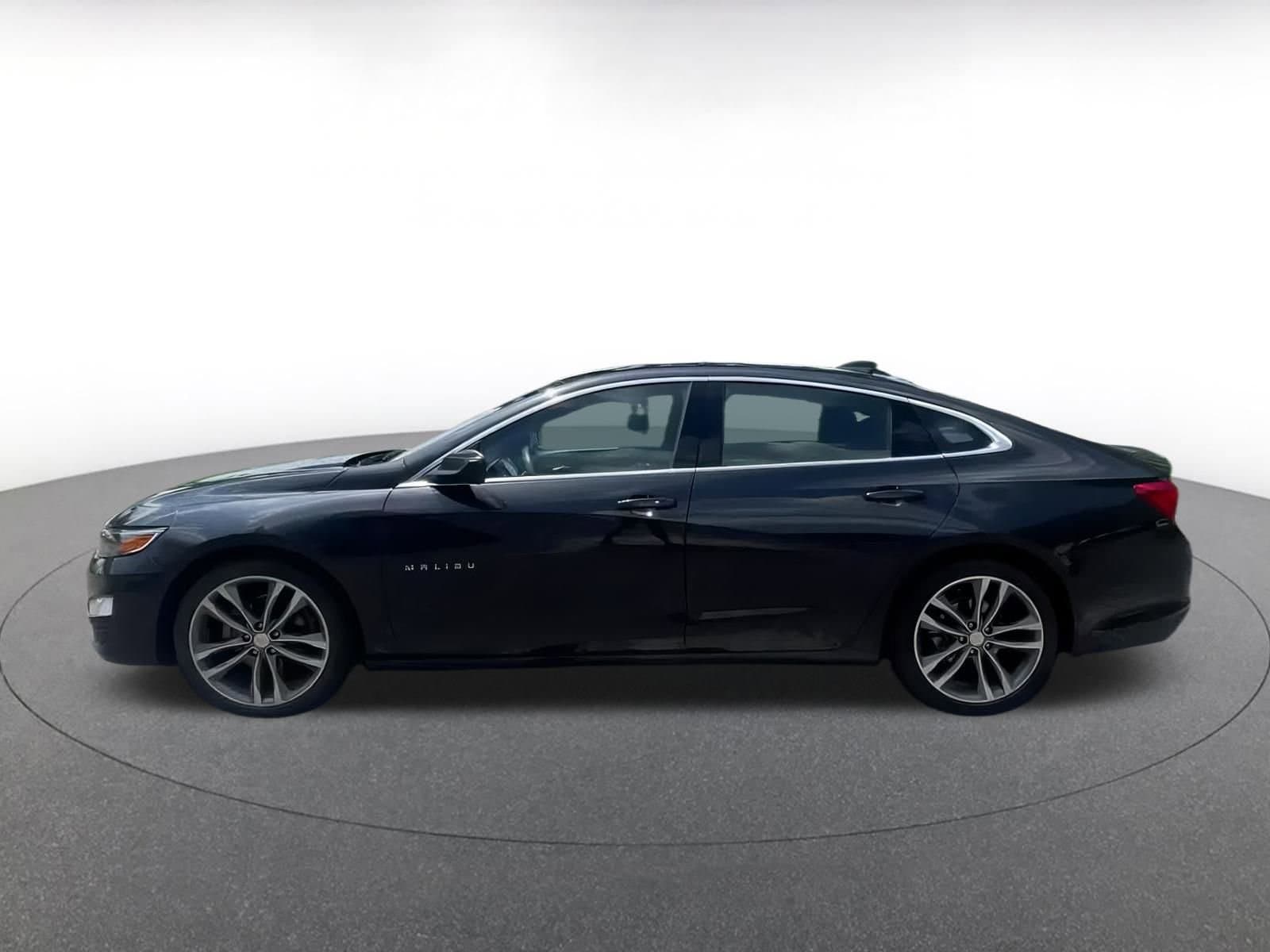 Thumbnail: 2023 Chevrolet Malibu - 7